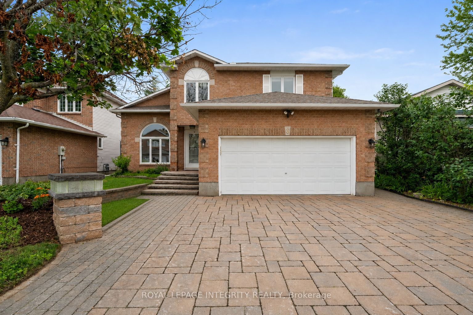3 Nakota Way, Barrhaven, ON K2J 4E9