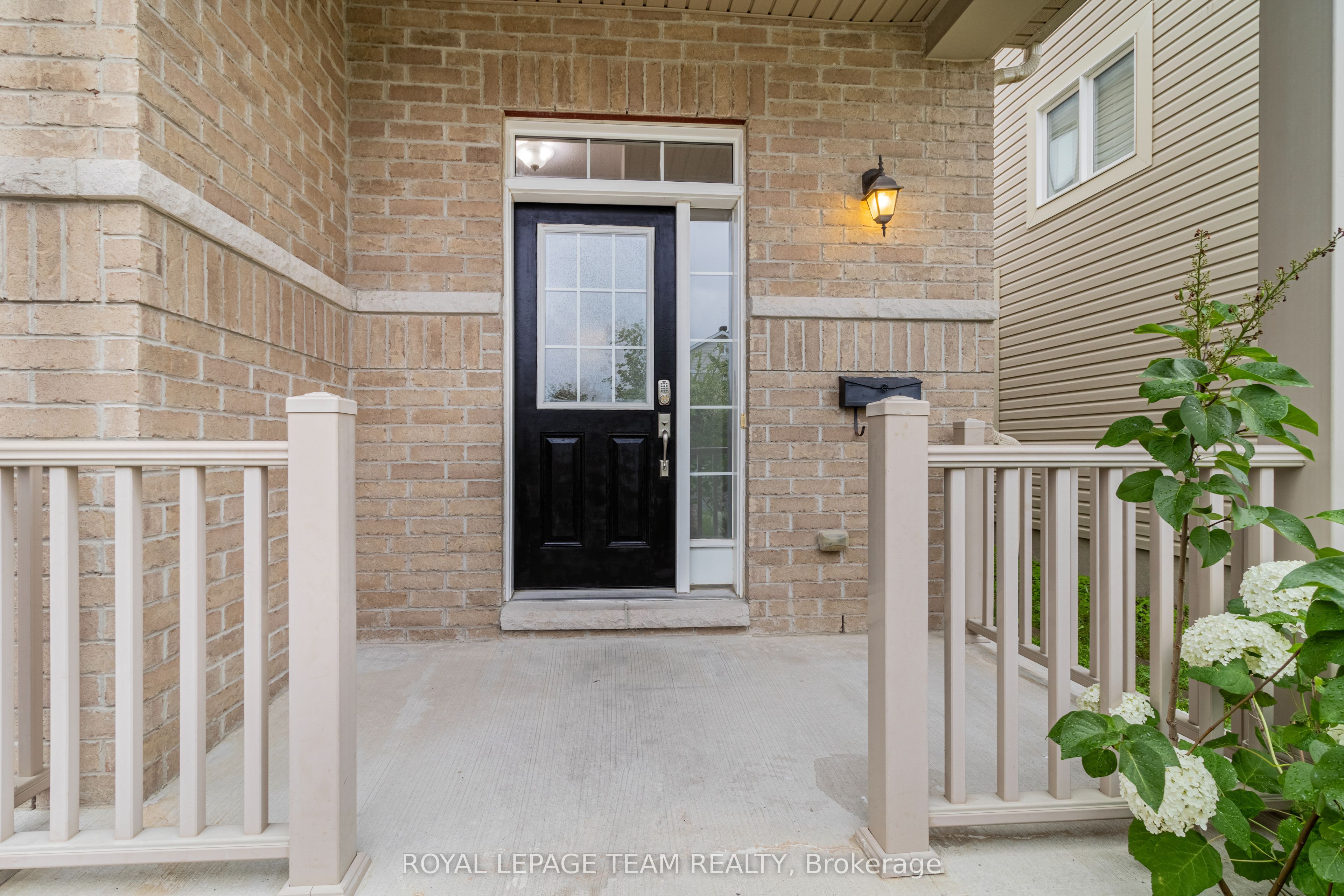 57 Crownridge Drive, Kanata, ON K2M 0J6 photo 3