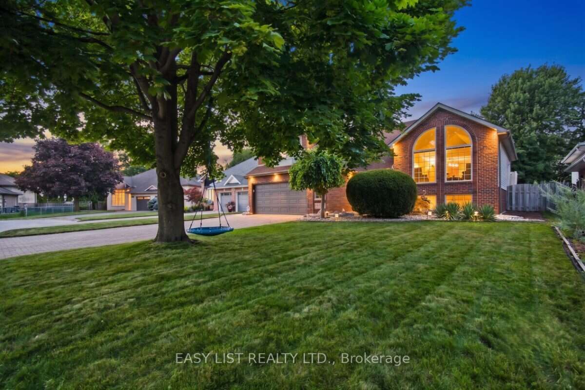 5929 Rosewood Crescent, LaSalle, ON N9J 3L7