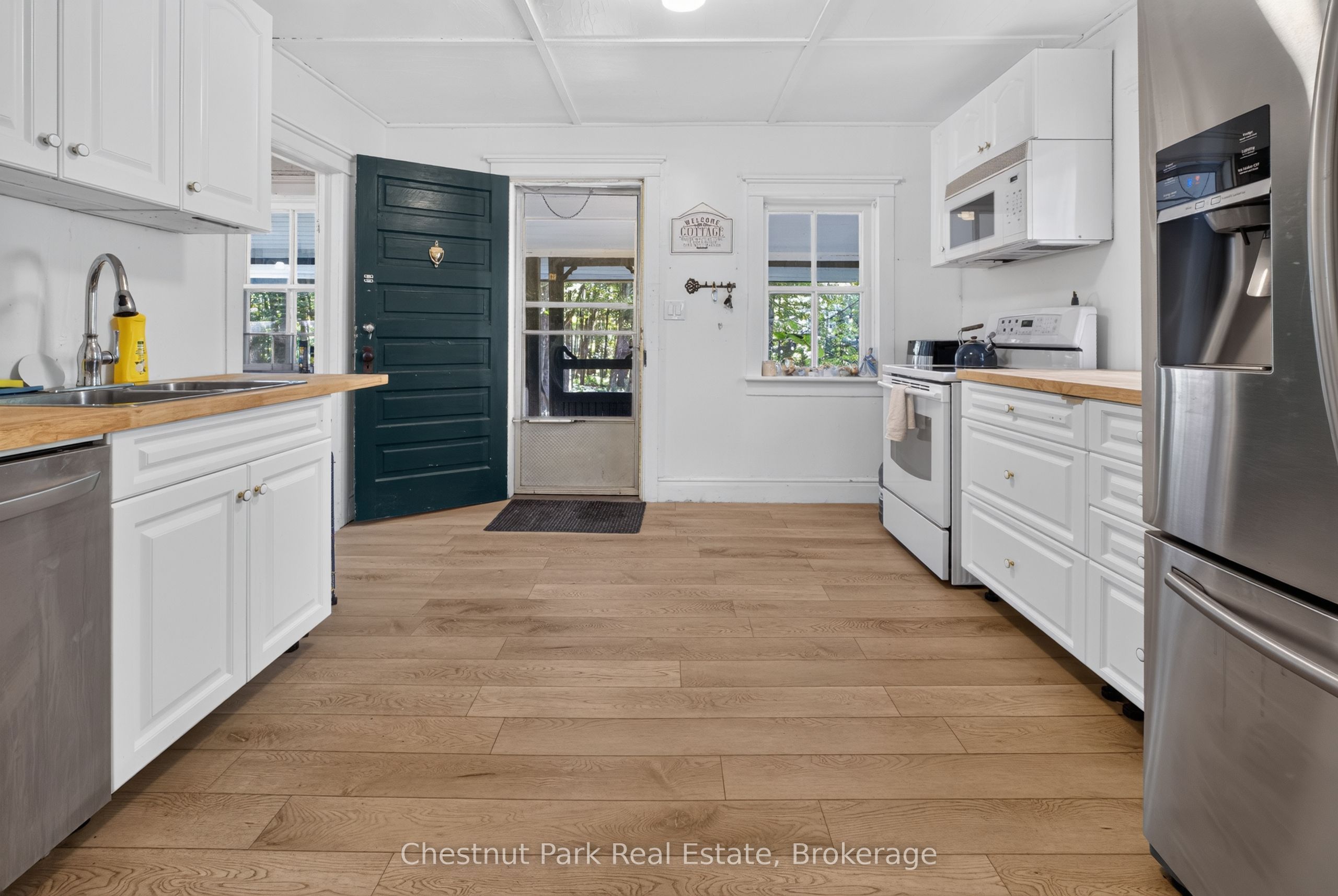1627 Houseys Rapids Road, Gravenhurst, ON P1P 1R3 photo 4