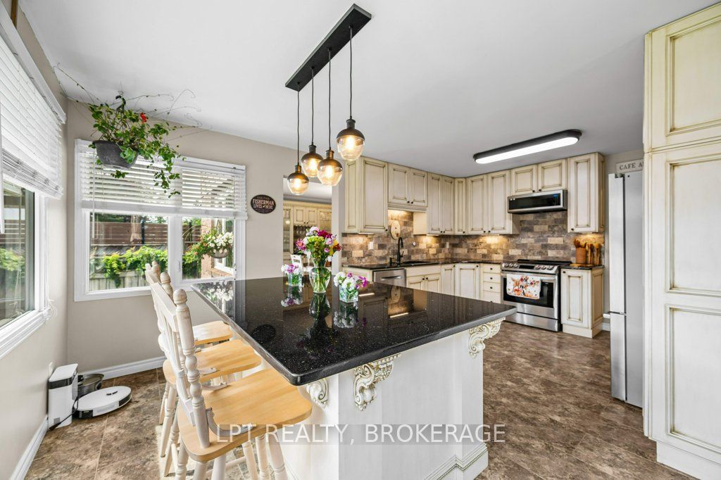 780 Muirfield Crescent, Kingston, ON K7M 8G1 photo 2