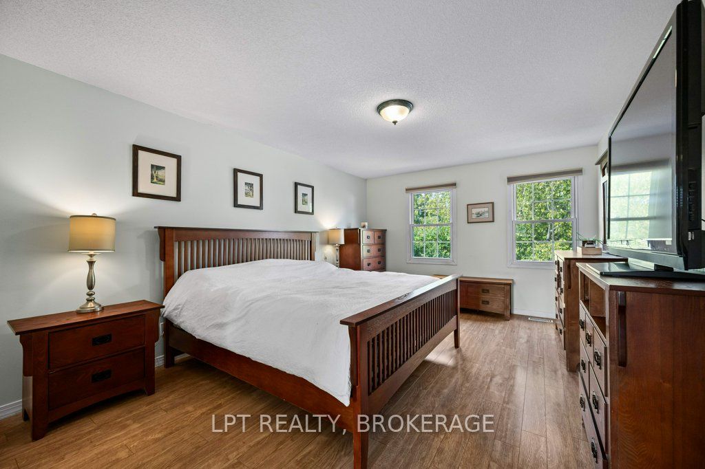 780 Muirfield Crescent, Kingston, ON K7M 8G1 photo 3