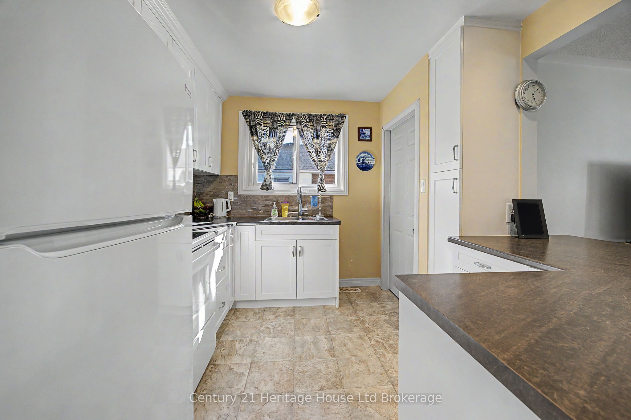 128 King Hiram Street, Ingersoll, ON N5C 1L6 photo 5