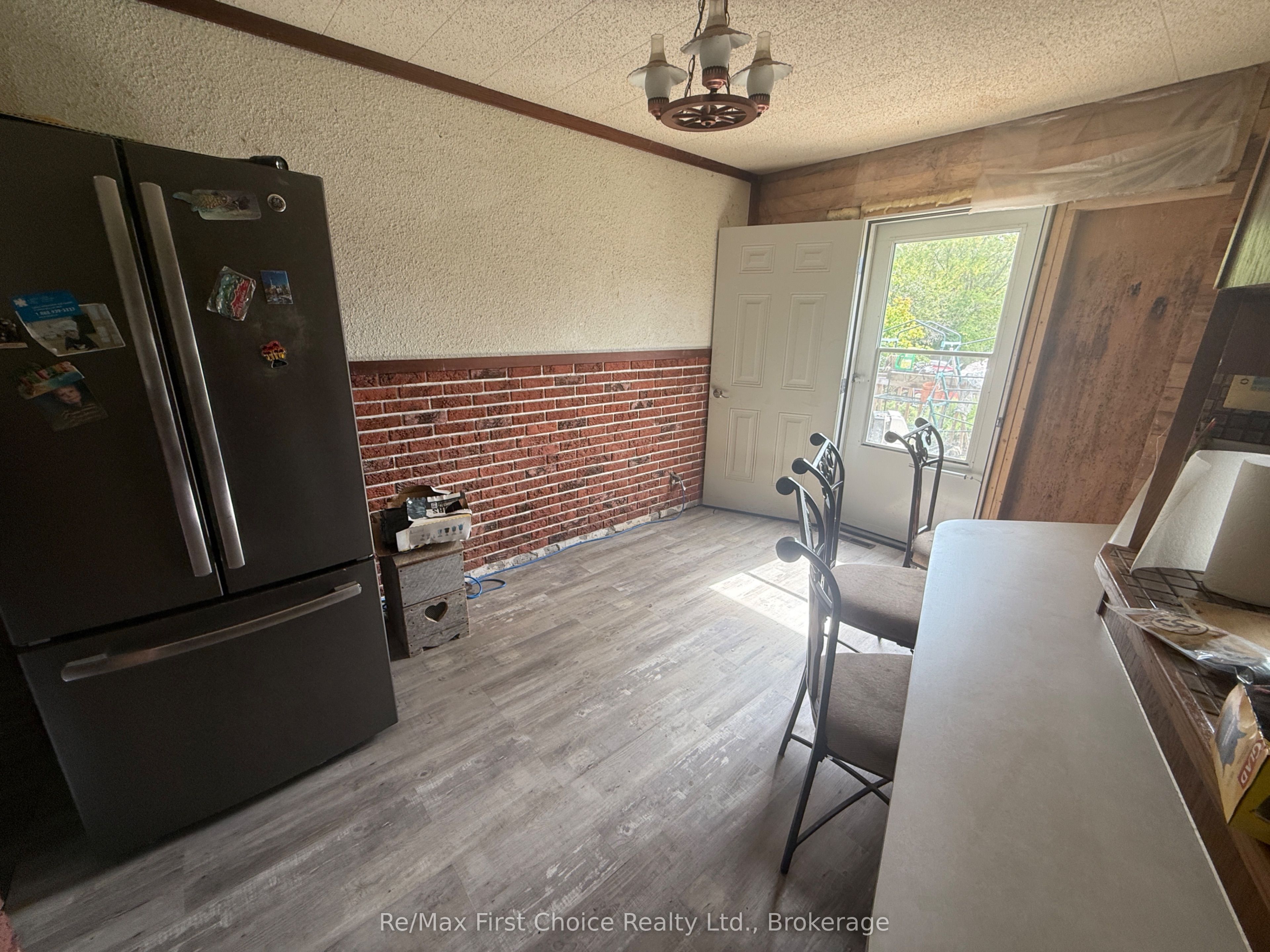 210 St. Charles Street, Dryden, ON P8N 1M1 photo 5