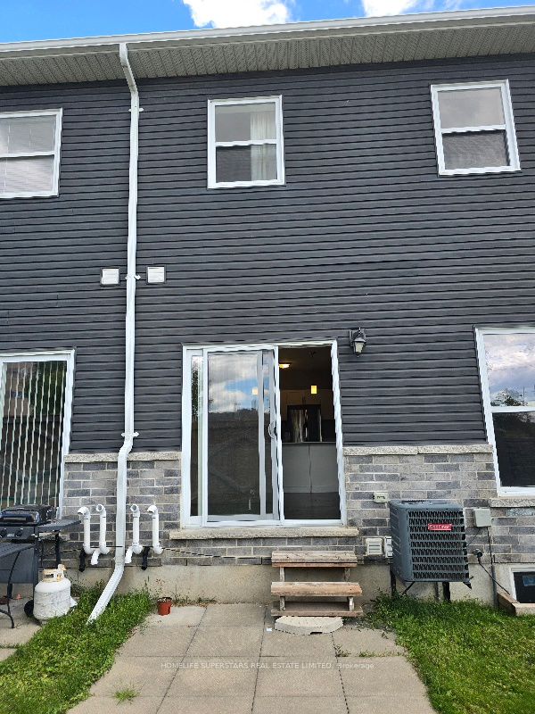 439 Athlone Avenue 2A, Woodstock, ON N4S 7V8 photo 2