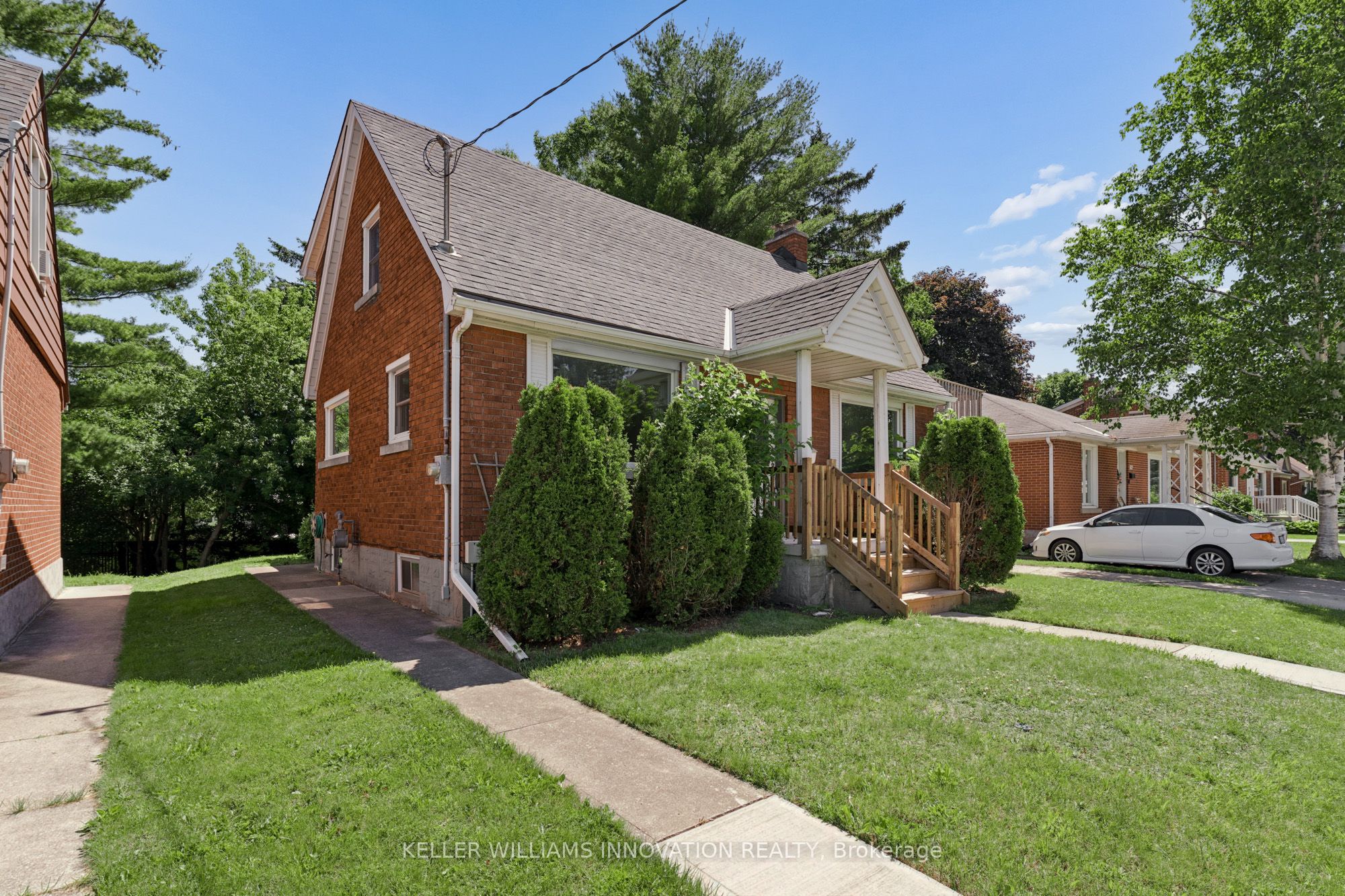 580 Weber Street E, Kitchener, ON N2H 1G8 photo 4