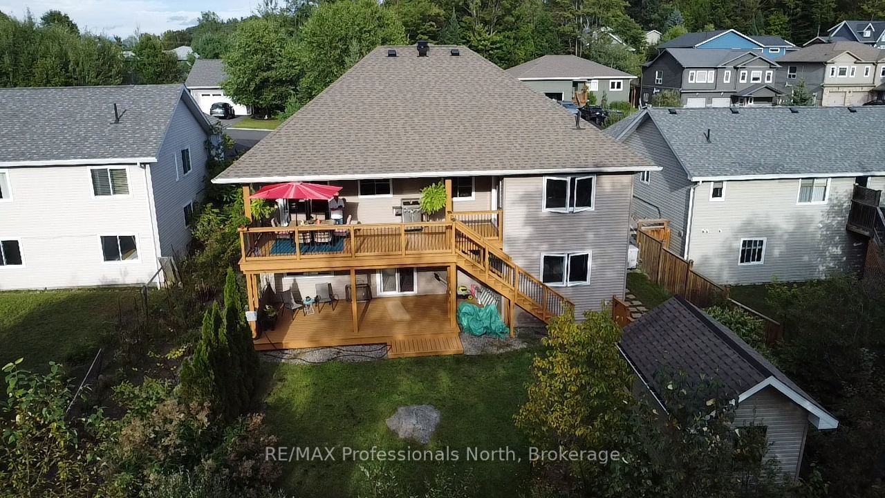 38 Goodwin Drive, Huntsville, ON P1H 2R3 photo 2
