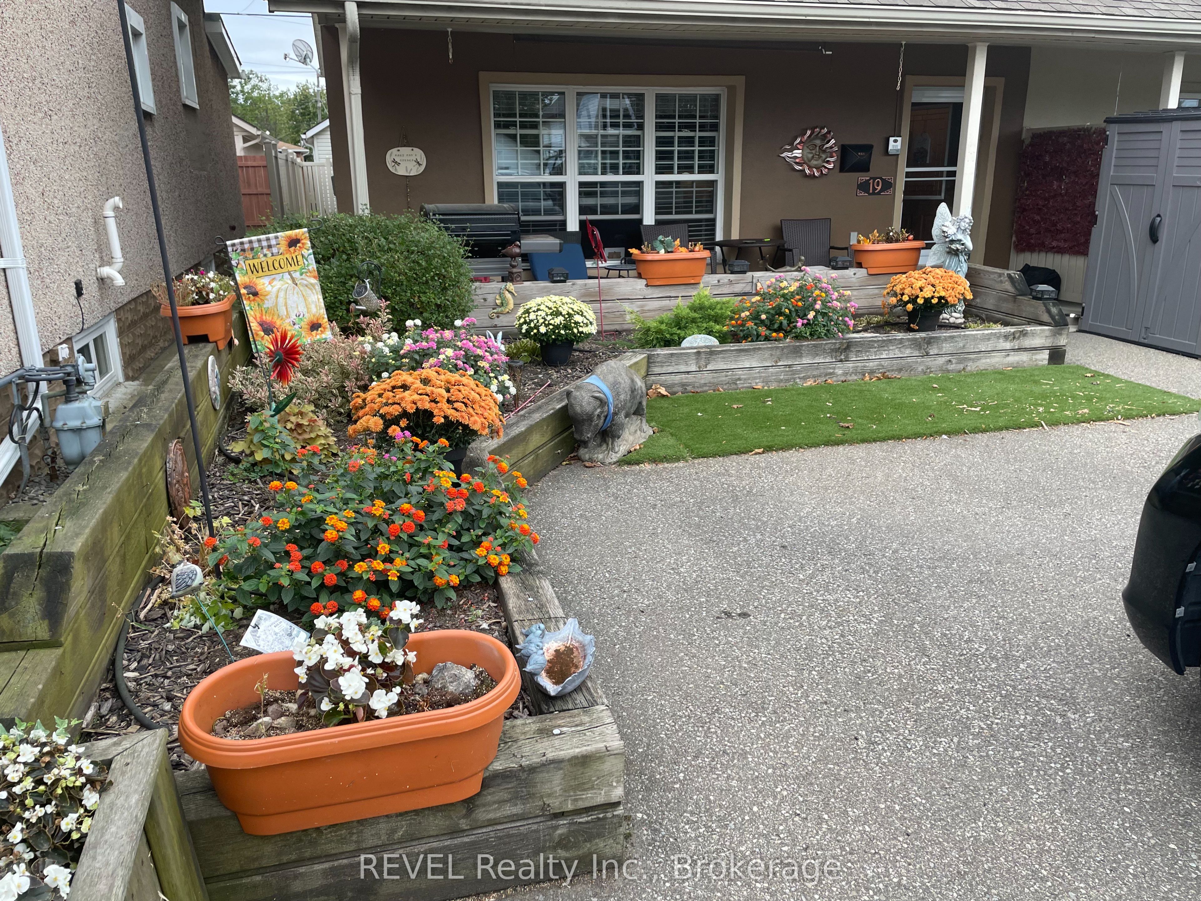 19 Knoll Street, Port Colborne, ON L3K 5A4 photo 5