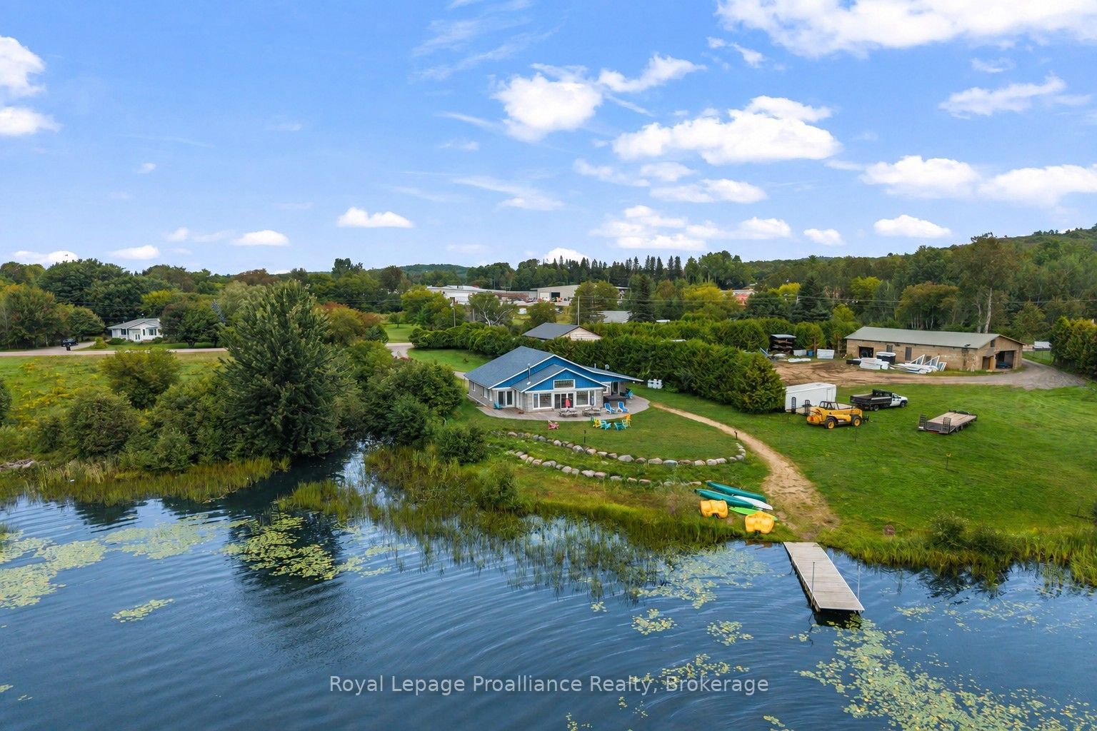 137 Lakeshore Drive, Madawaska Valley, ON K0J 1B0 photo 2
