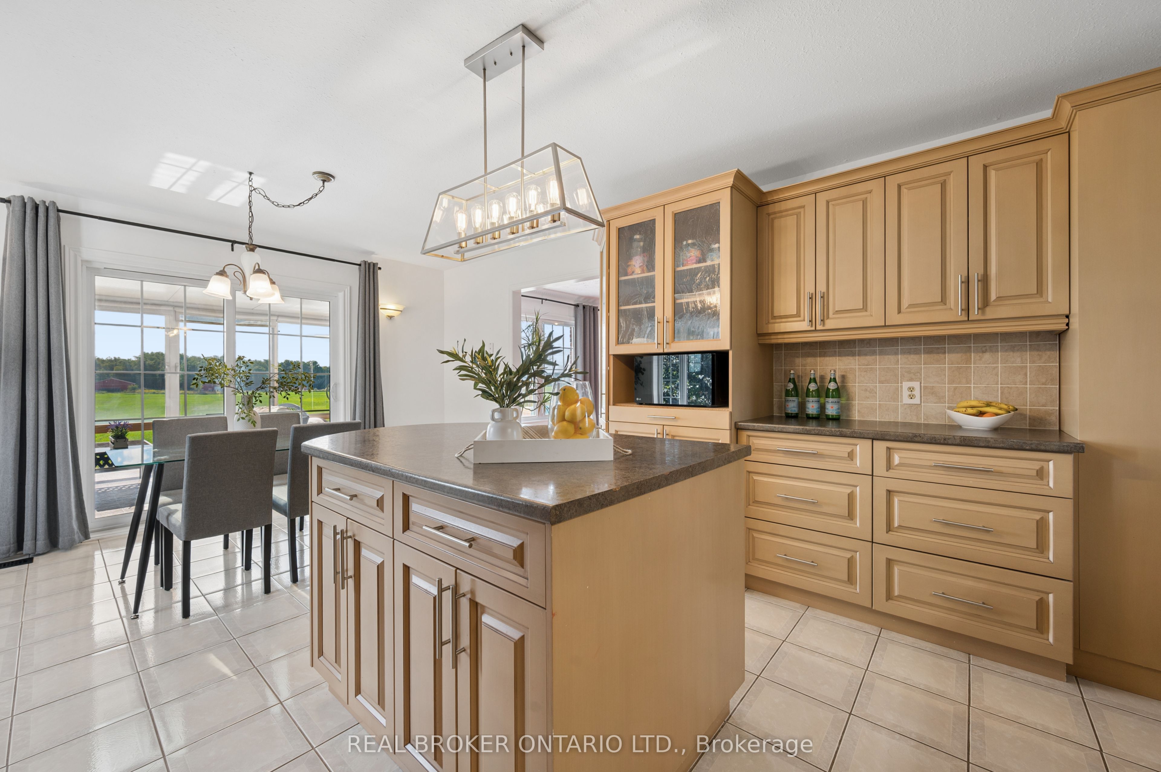 1049 Sheffield Road, Hamilton, ON N0B 1L0 photo 4