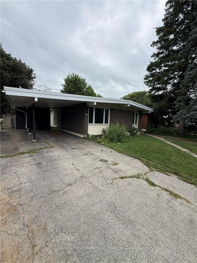 63 Sanatorium Road Upper Level, Hamilton, ON L9C 1Y4 photo 2