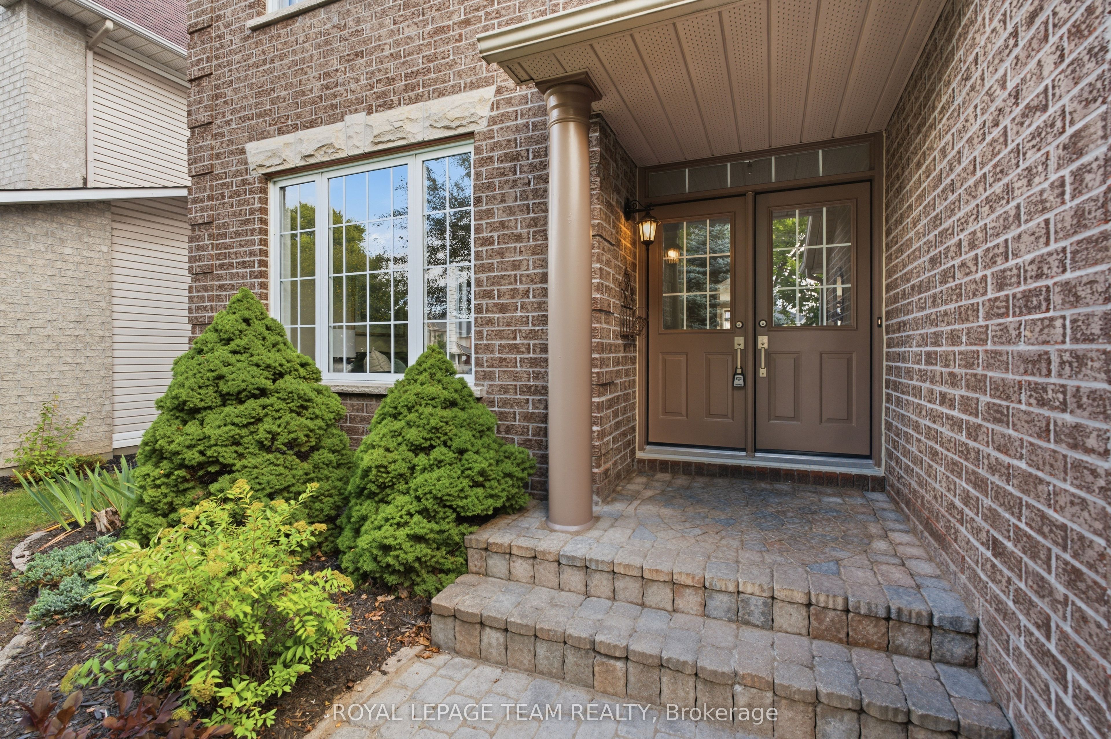 32 Glenrill Place, Kanata, ON K2M 2T5 photo 2