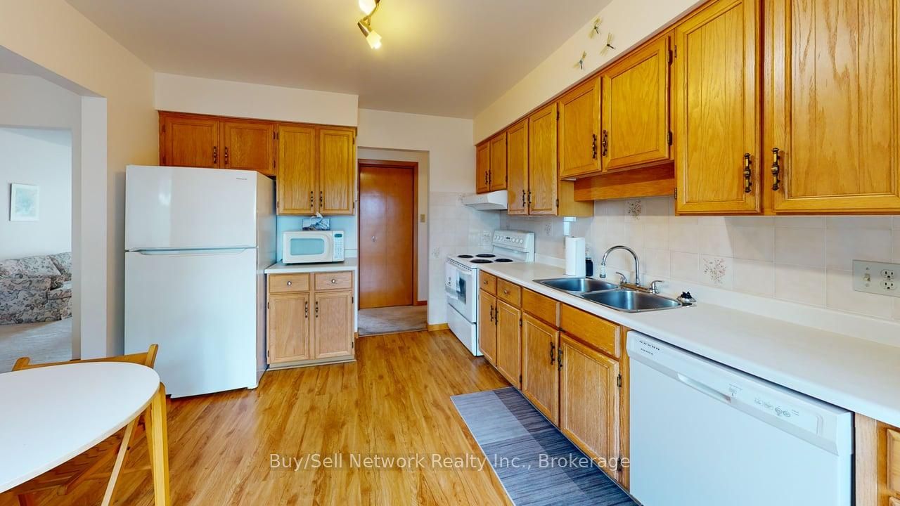 2565 Marsdale Drive, Peterborough, ON K9L 1Y3 photo 4