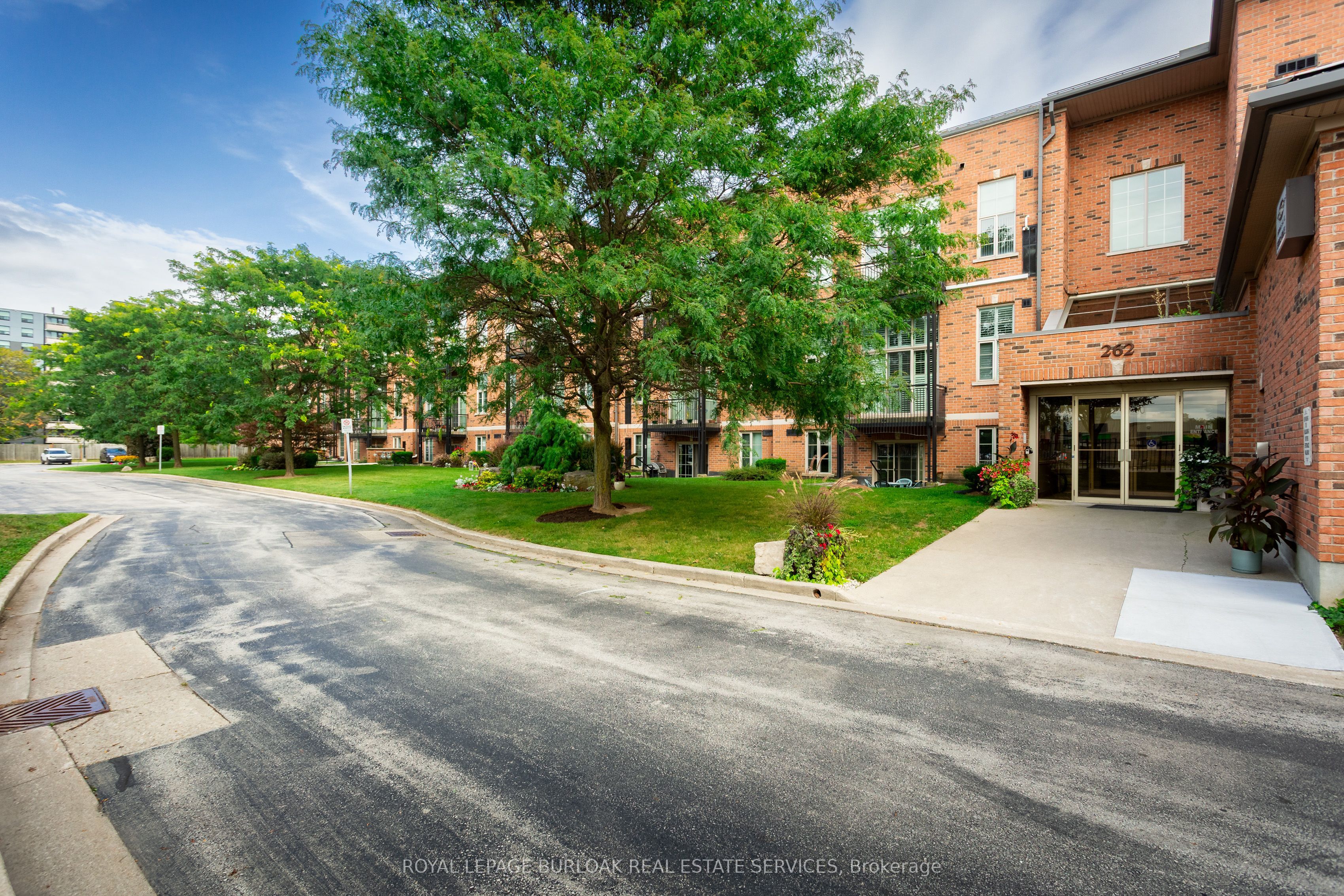 262 Dundas Street E 111, Hamilton, ON L0R 2H4 photo 3