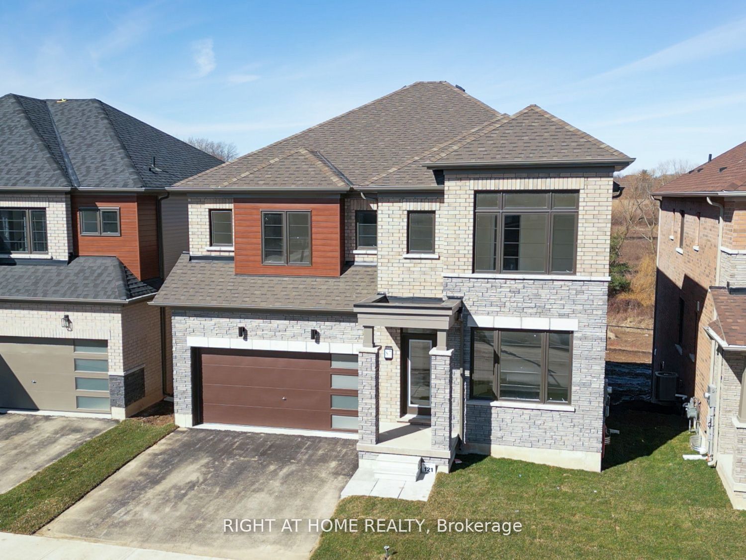87 Monteith Drive, Brantford, ON N3T 0V8