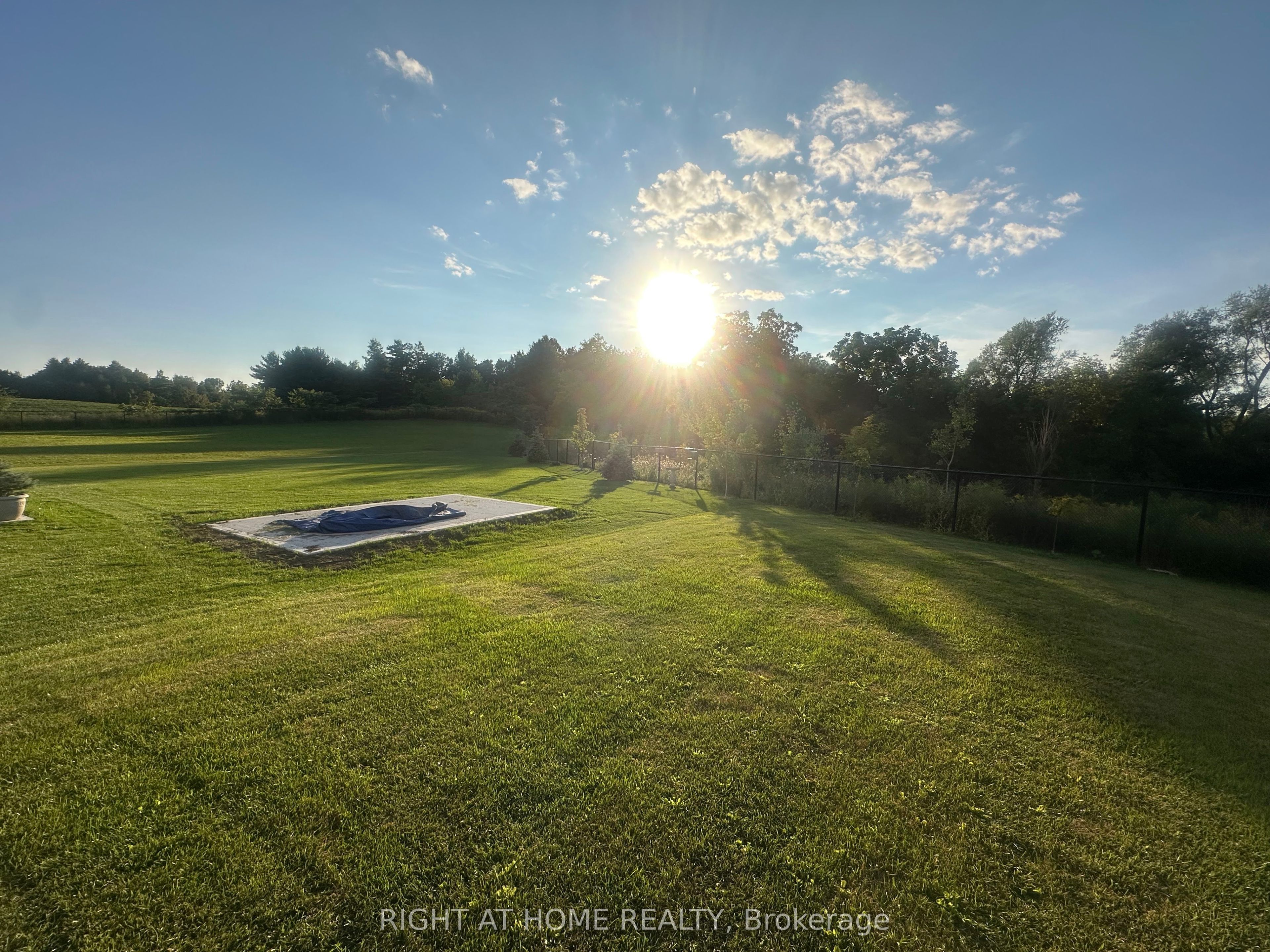 87 Monteith Drive, Brantford, ON N3T 0V8 photo 2
