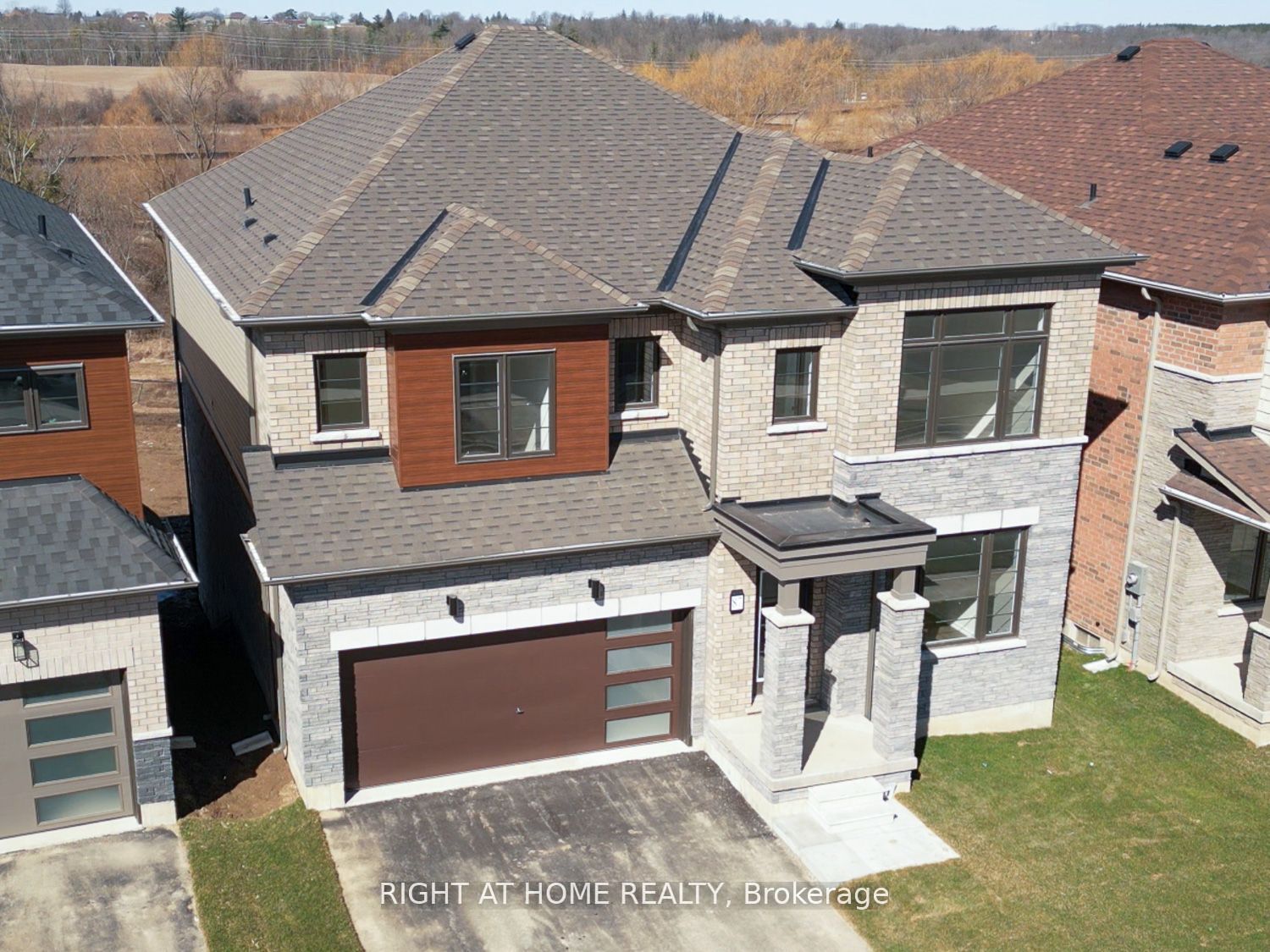 87 Monteith Drive, Brantford, ON N3T 0V8 photo 3