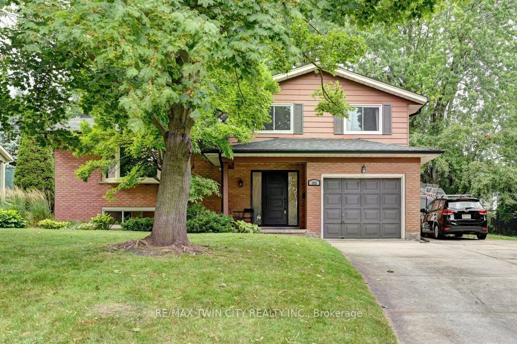 163 Chelford Crescent, Waterloo, ON N2J 3T7 photo 2