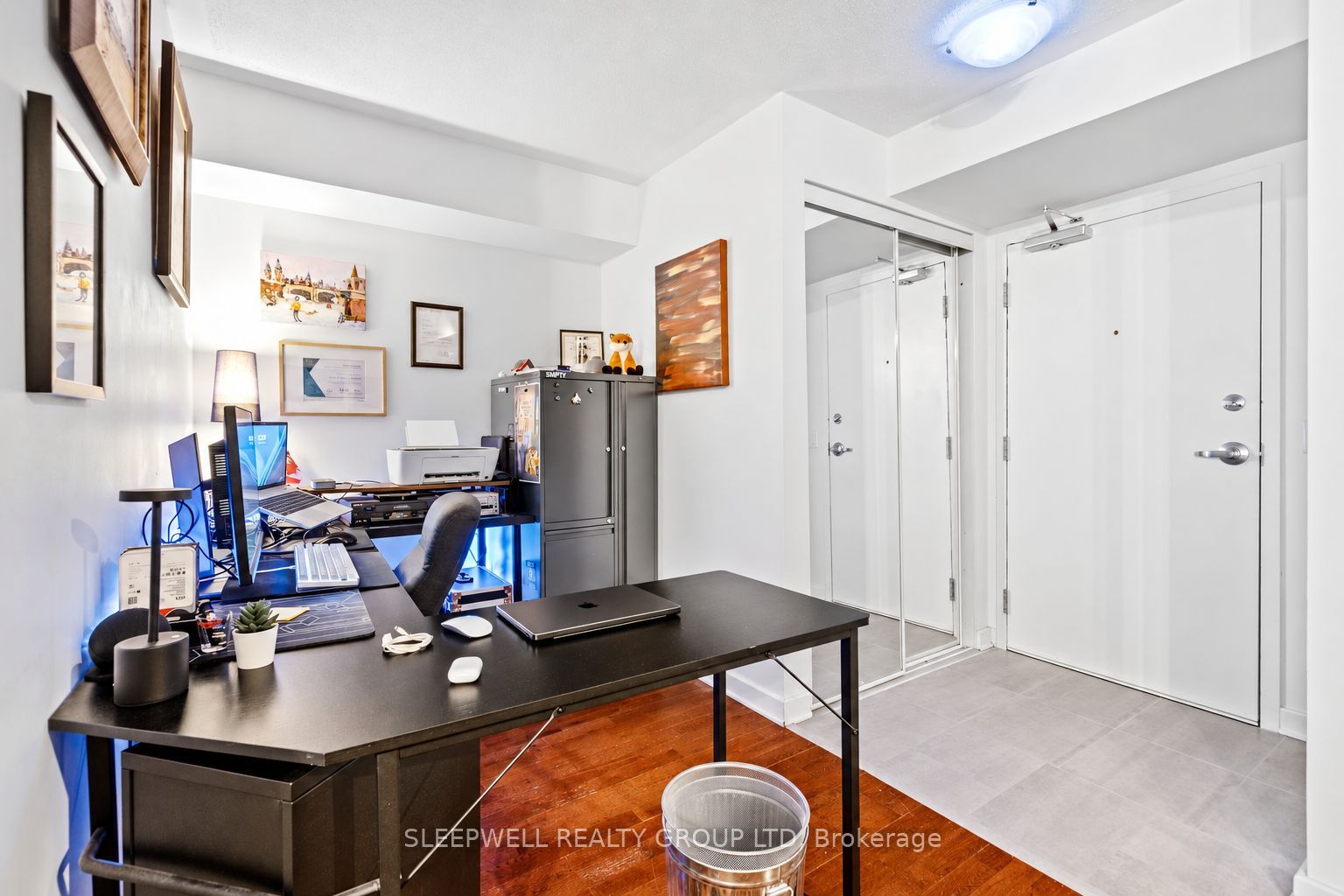 138 Somerset Street W 304, Ottawa Centre, ON K2P 0A3 photo 3