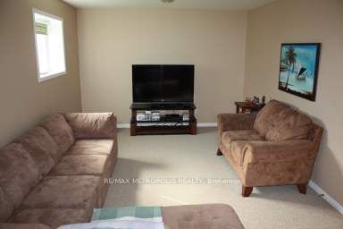 640 Violet Street, Waterloo, ON N2V 2W2 photo 5
