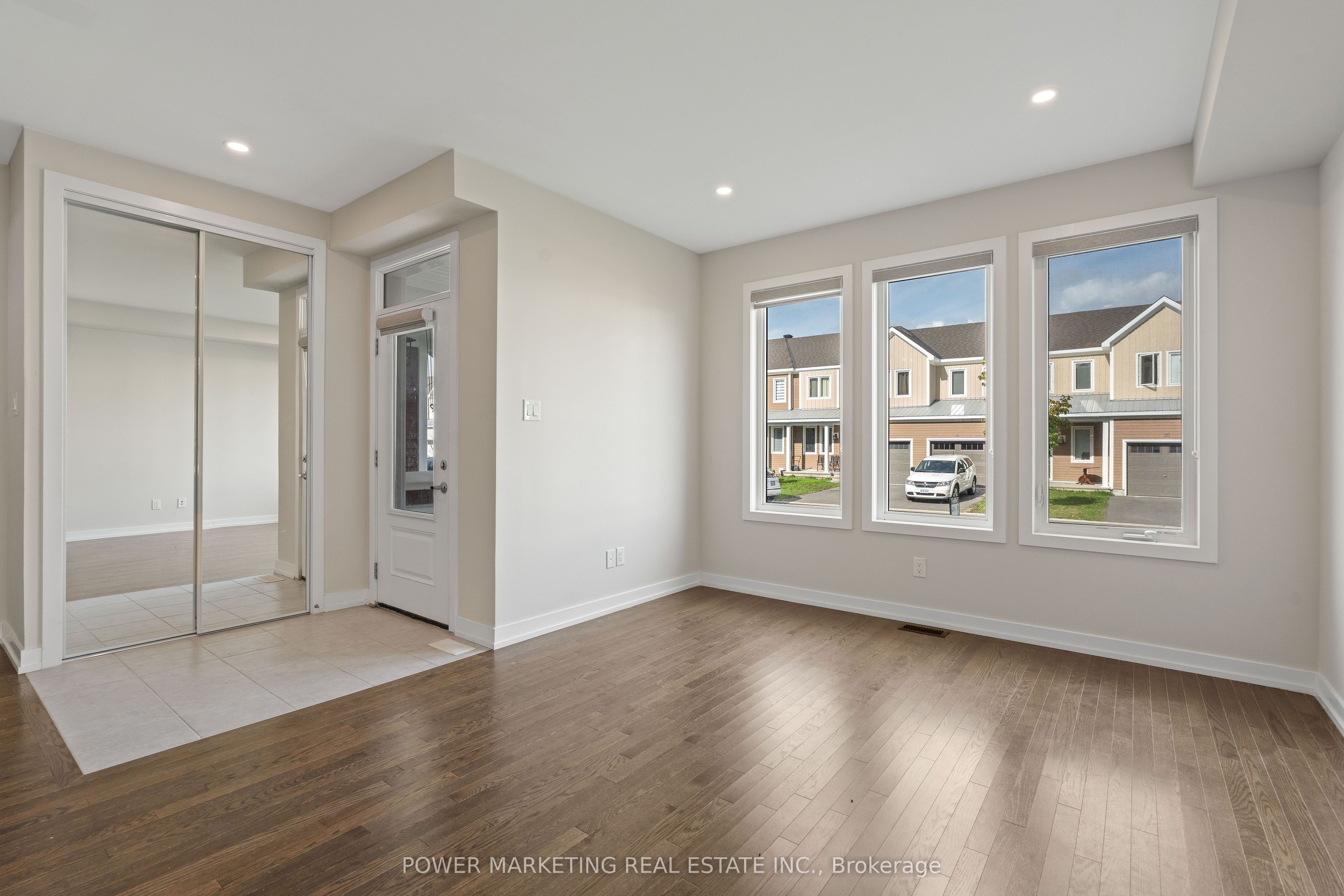 35 Chasing Grove, Stittsville - Munster - Richmond, ON K0A 2Z0 photo 4