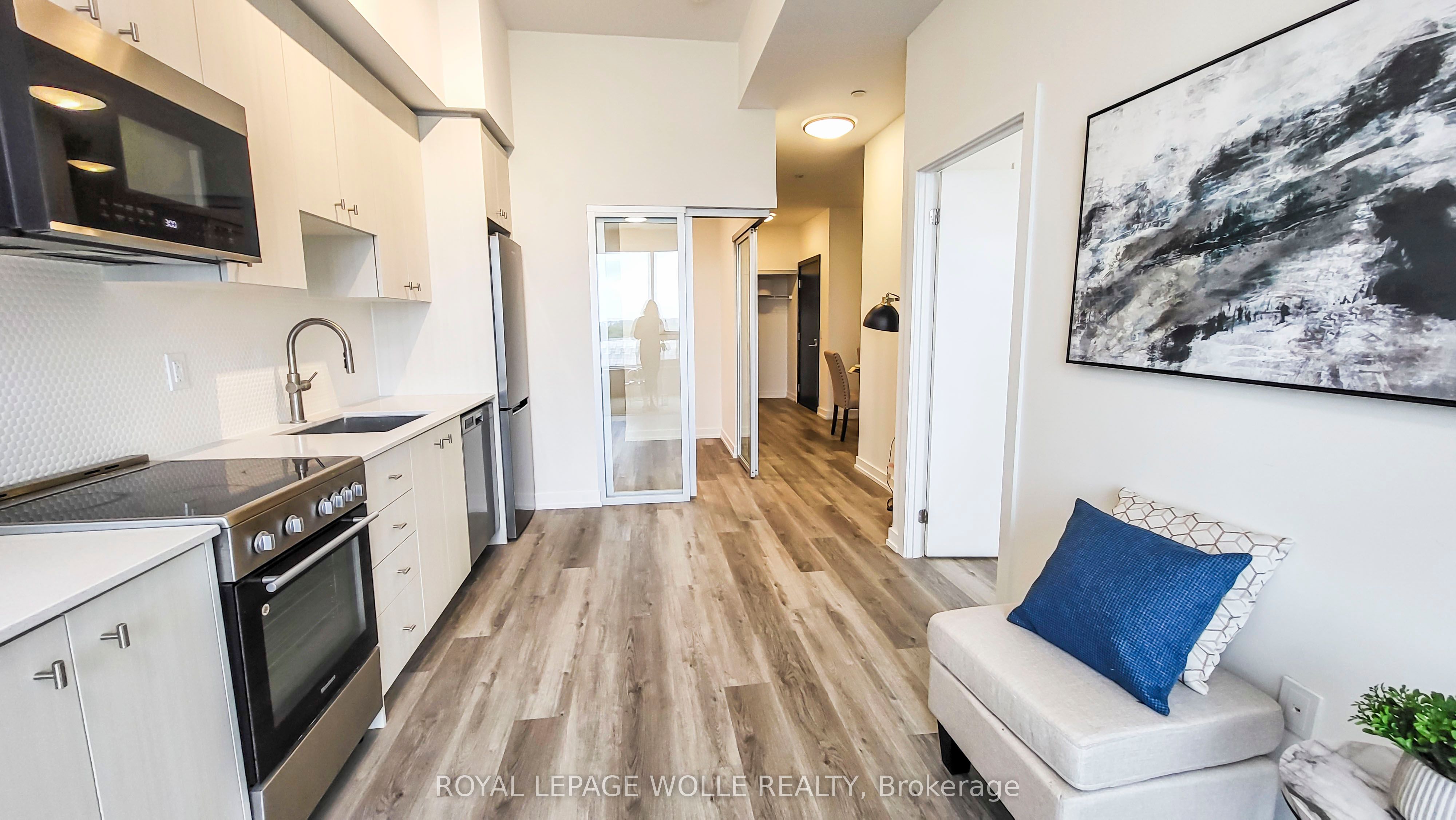 15 Wellington Street S 304, Kitchener, ON N2G 0E4 photo 4