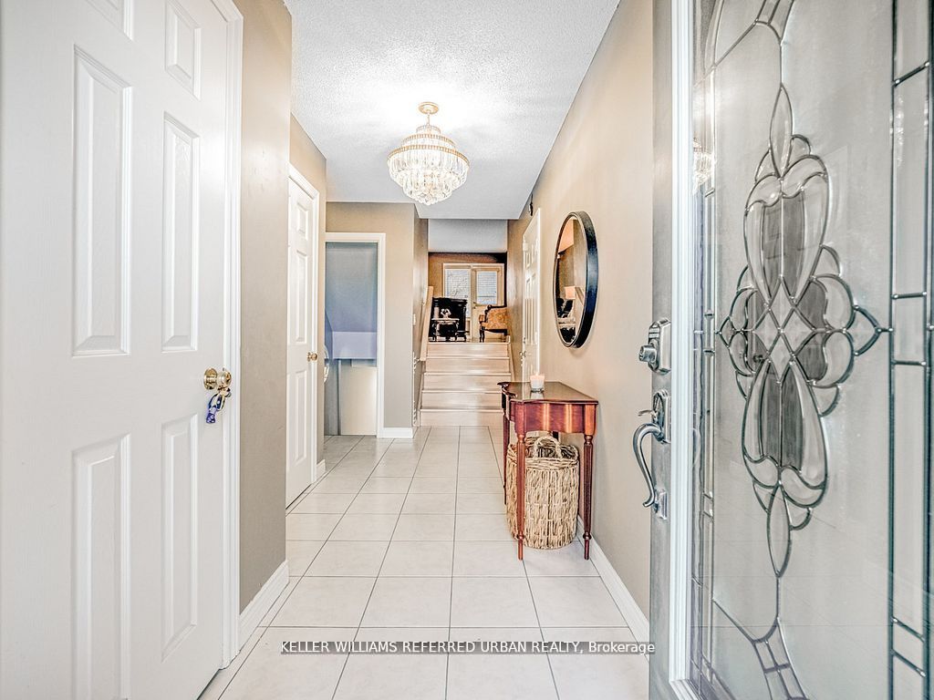 1166 Upper Wentworth Street E, Hamilton, ON L9A 5G2 photo 5