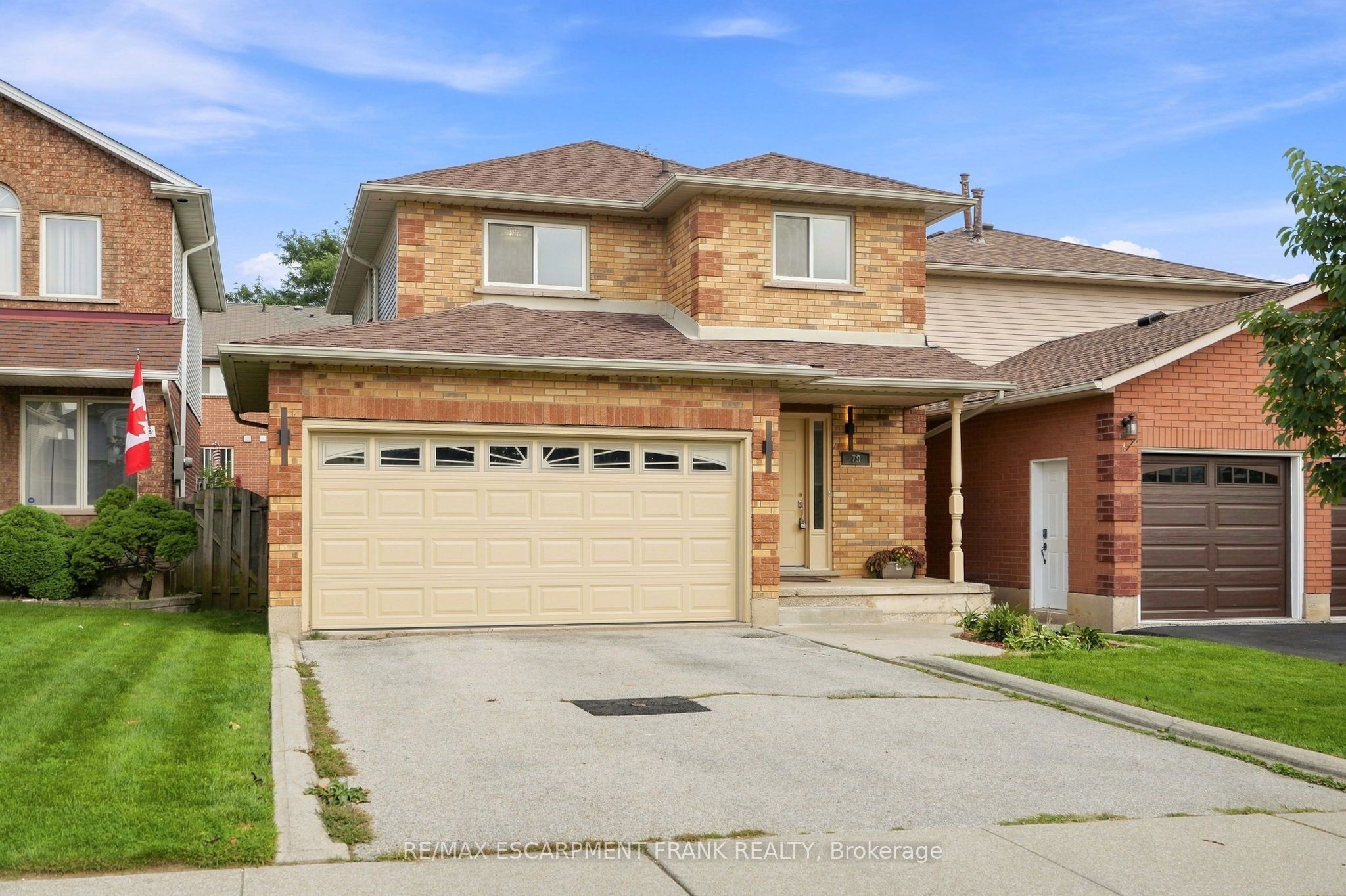 79 LYNNETTE Drive, Hamilton, ON L9B 2M5 photo 2