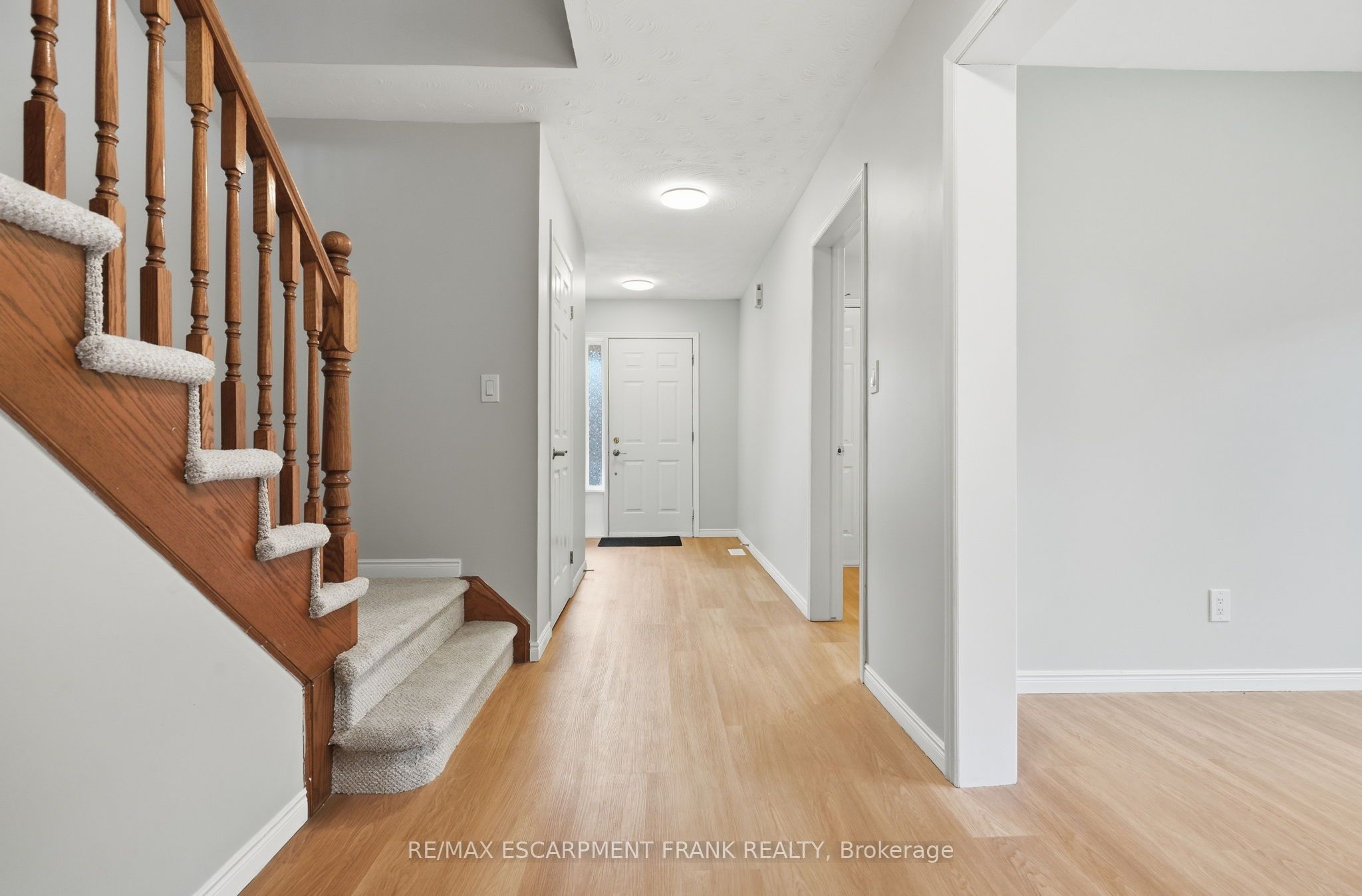 79 LYNNETTE Drive, Hamilton, ON L9B 2M5 photo 4