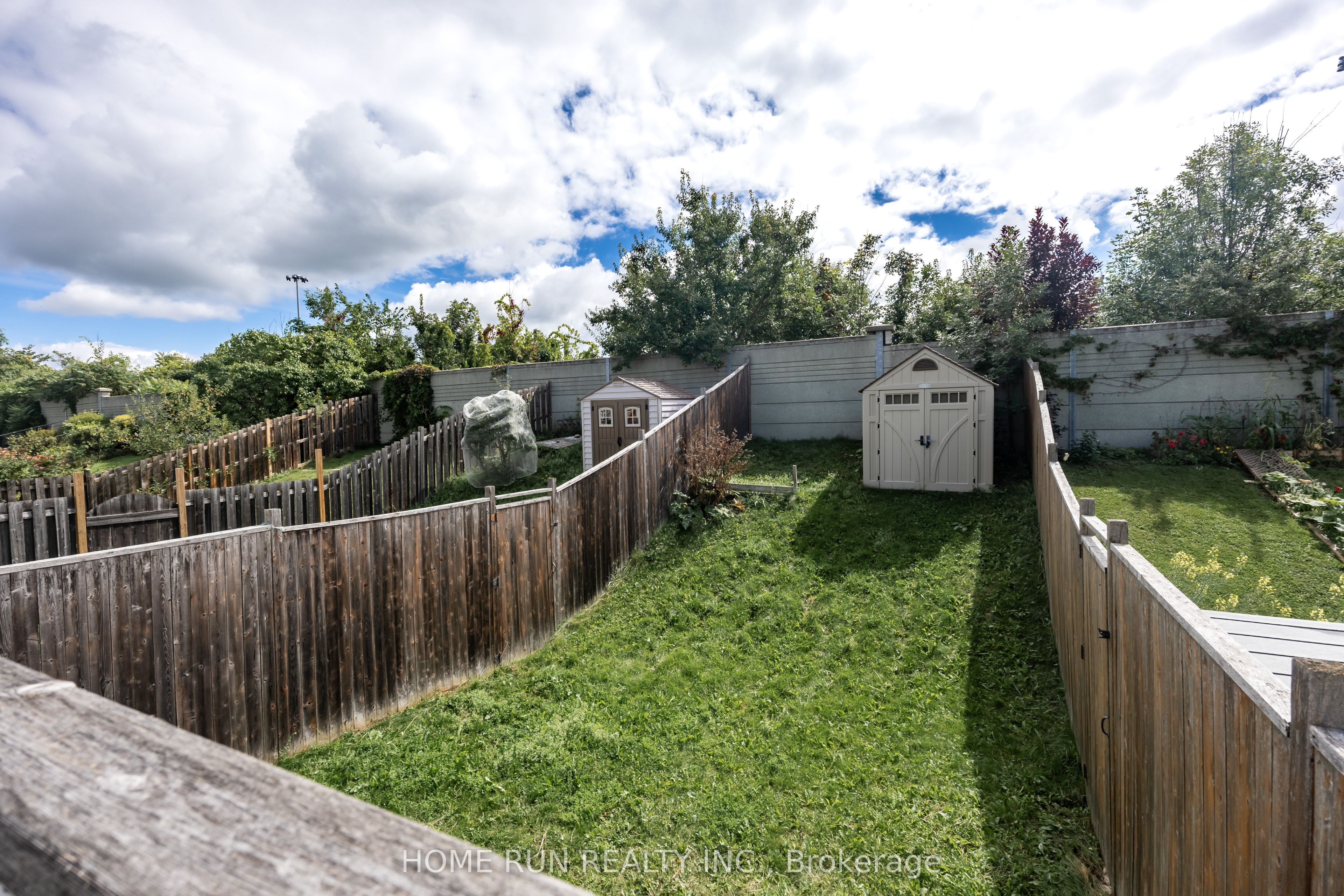 89 Gray Crescent, Kanata, ON K2K 3J7 photo 3