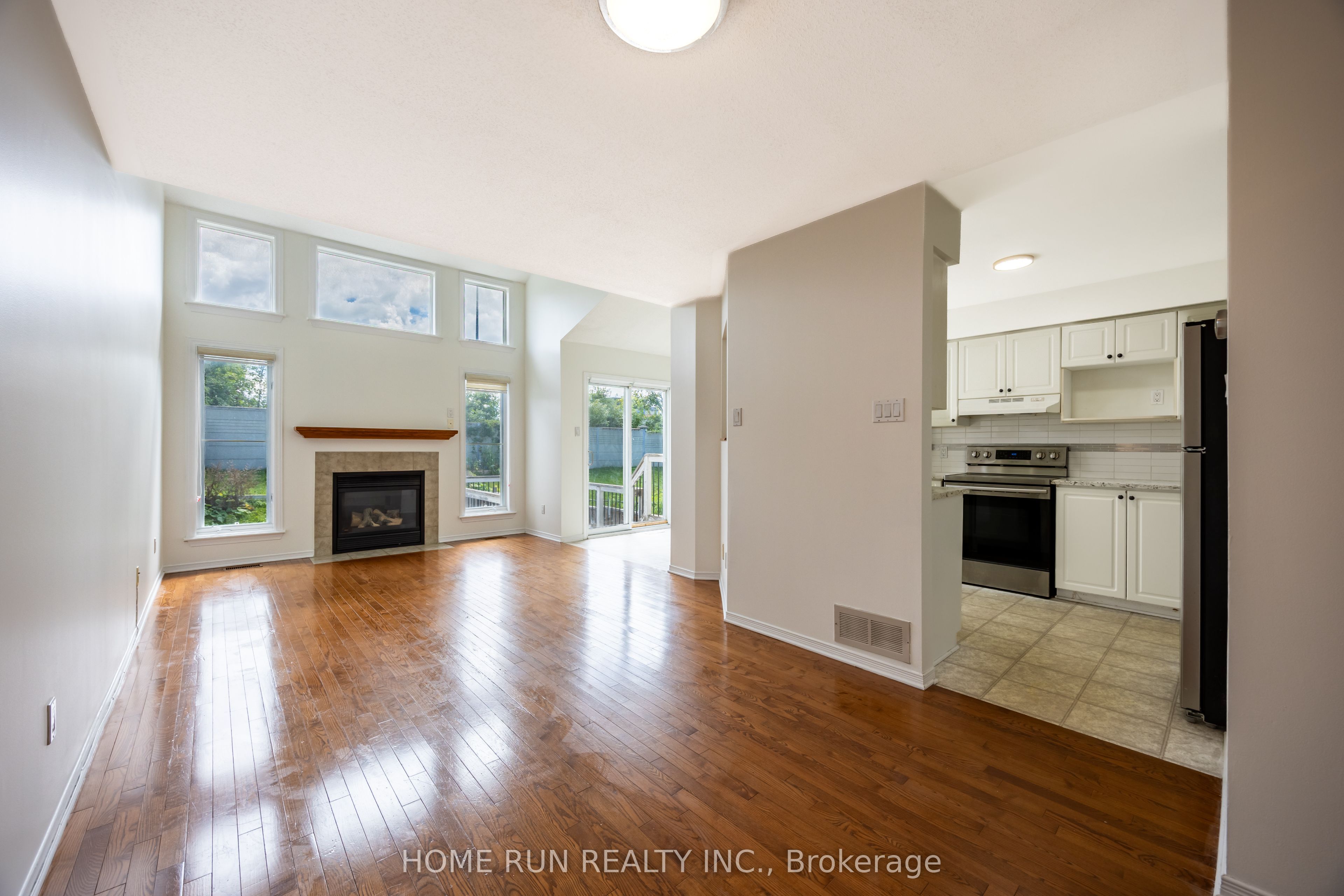 89 Gray Crescent, Kanata, ON K2K 3J7 photo 5