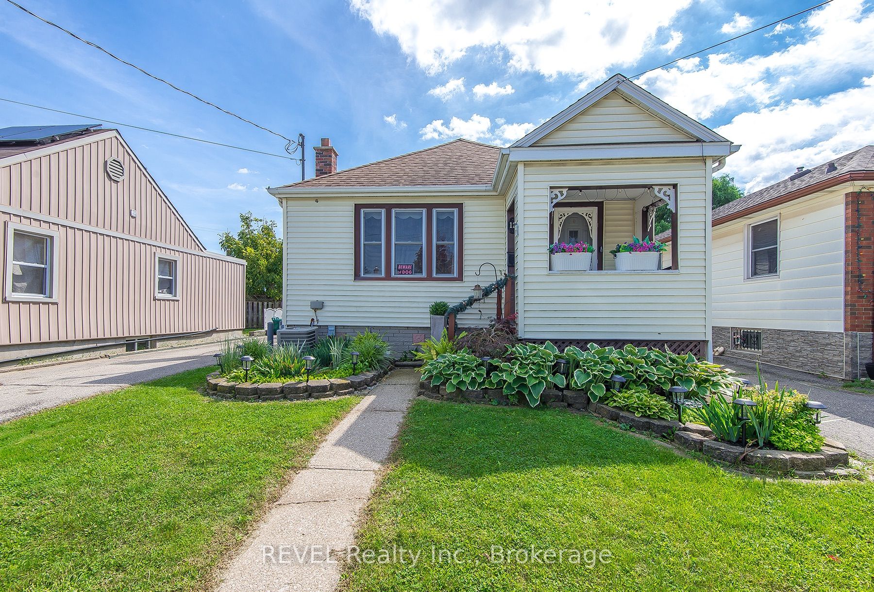 12 Garnet Street, St. Catharines, ON L2M 5E5 photo 2