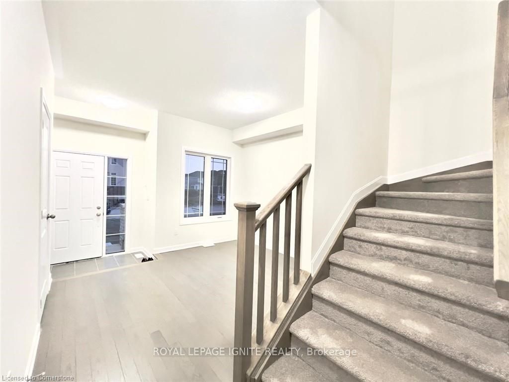 94 Golf Links Drive, Loyalist, ON K0H 1G0 photo 4
