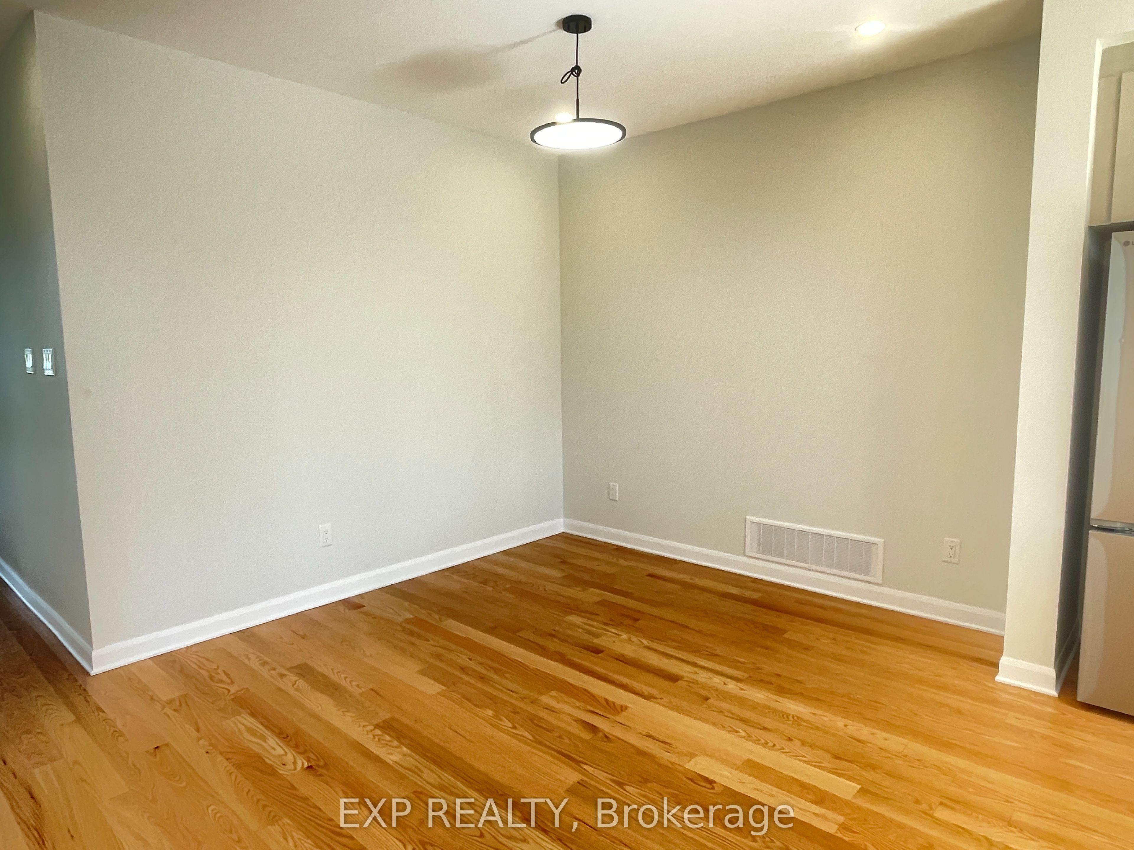 431 Gerry Emon Street, Mississippi Mills, ON K0A 1A0 photo 5