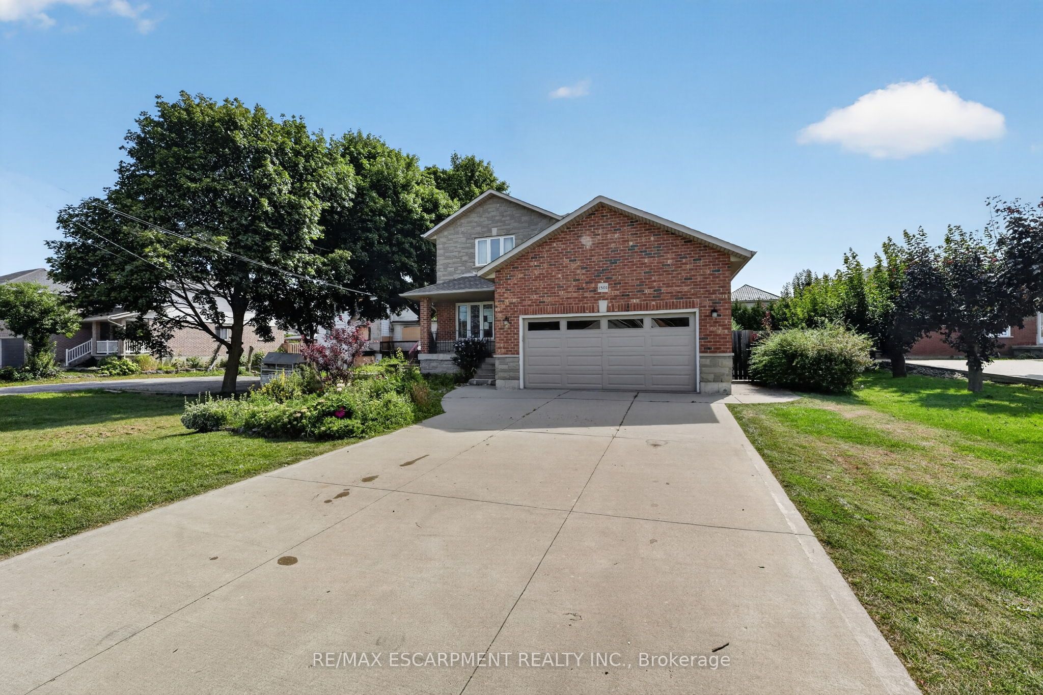 1501 Upper Sherman Avenue, Hamilton, ON L8W 0B9 photo 2