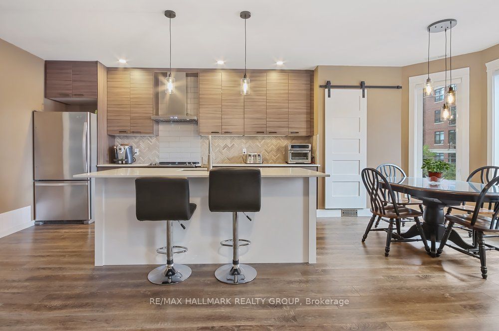 381 Cooper Street, Ottawa Centre, ON K2P 0G8 photo 5