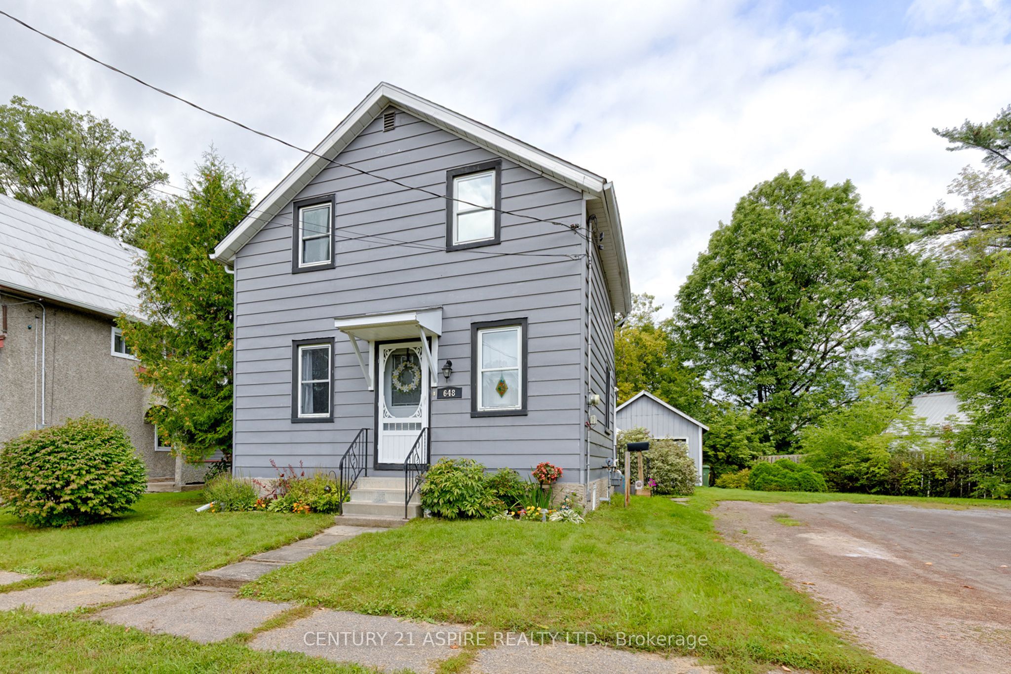 648 Moffat Street, Pembroke, ON K8A 3Y1
