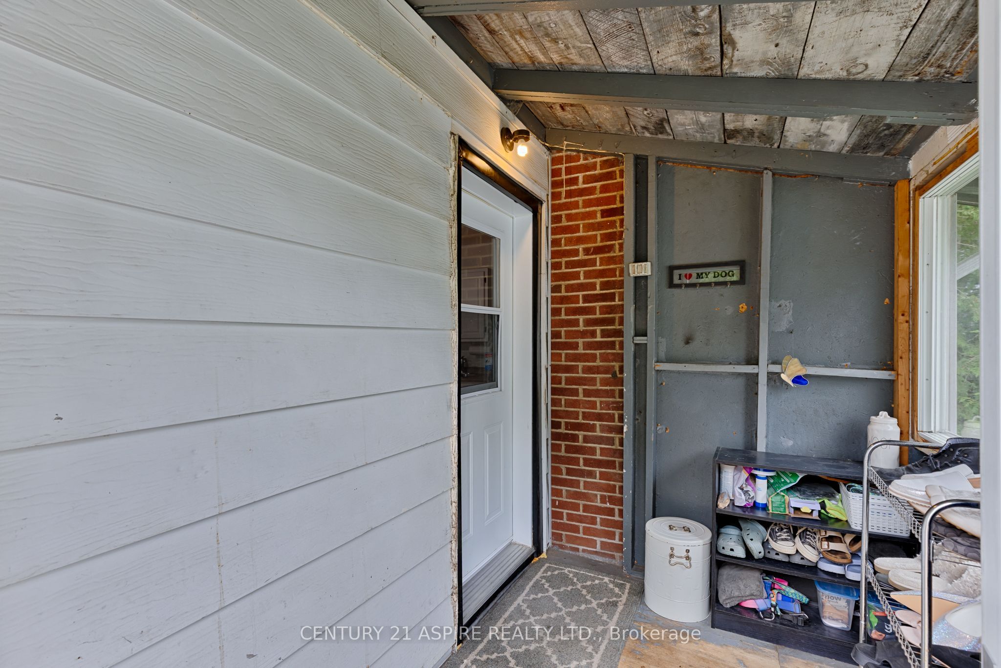 648 Moffat Street, Pembroke, ON K8A 3Y1 photo 2