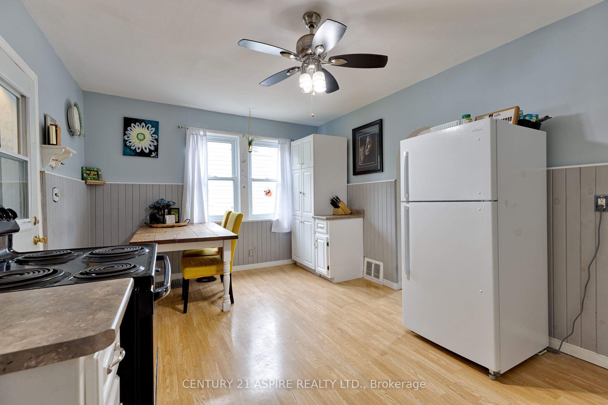 648 Moffat Street, Pembroke, ON K8A 3Y1 photo 3