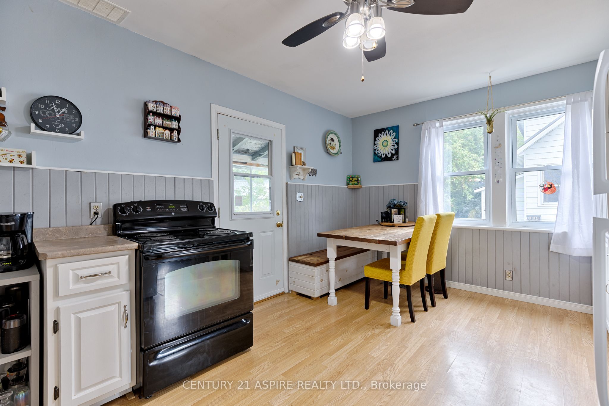 648 Moffat Street, Pembroke, ON K8A 3Y1 photo 4