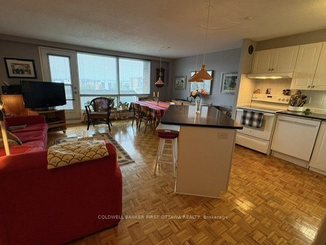 3100 Carling Avenue 817, Crystal Bay - Rocky Point - Bayshore, ON K2B 6J6 photo 4