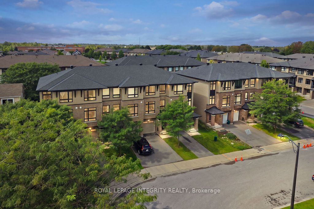 430 TRALEE Road, Barrhaven, ON K2J 5Z7 photo 3
