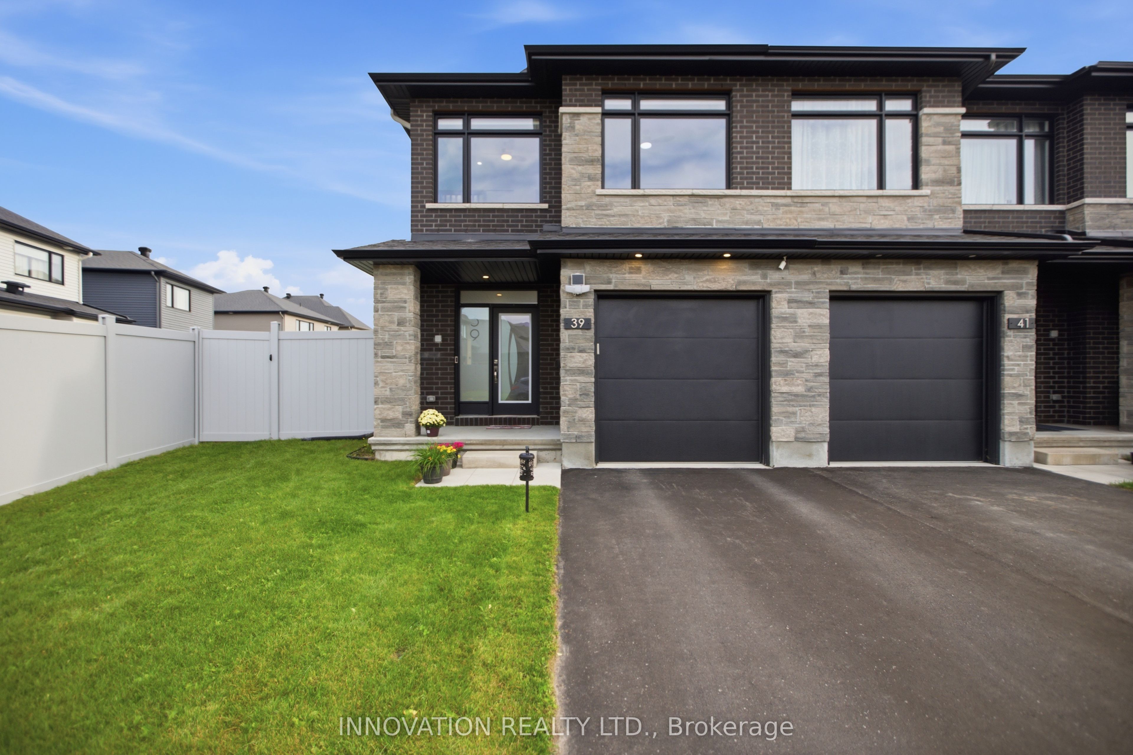 39 Hermes Avenue, Blossom Park - Airport and Area, ON K4M 0K7