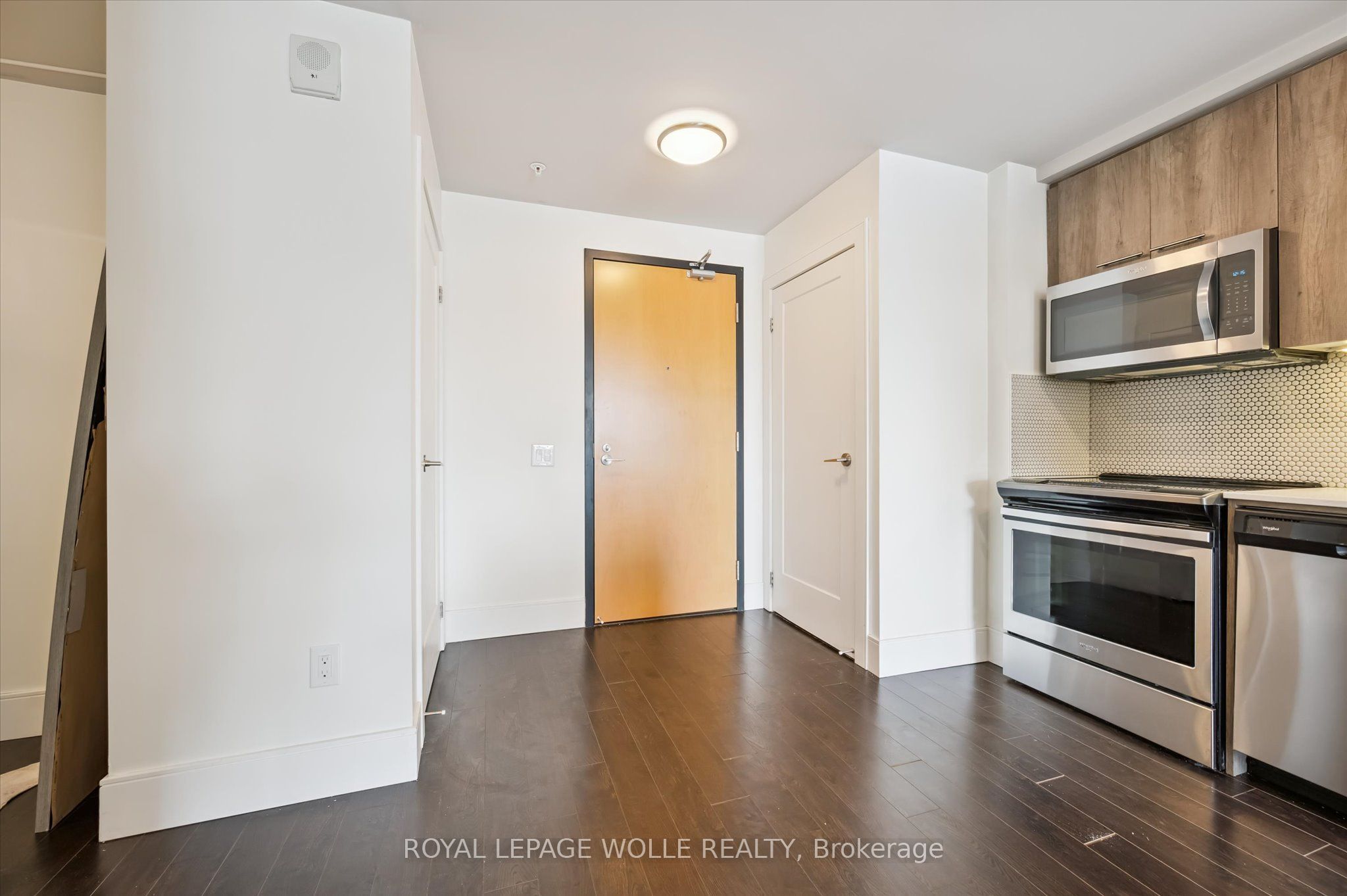 15 Prince Albert Boulevard 309, Kitchener, ON N2H 0C2 photo 3
