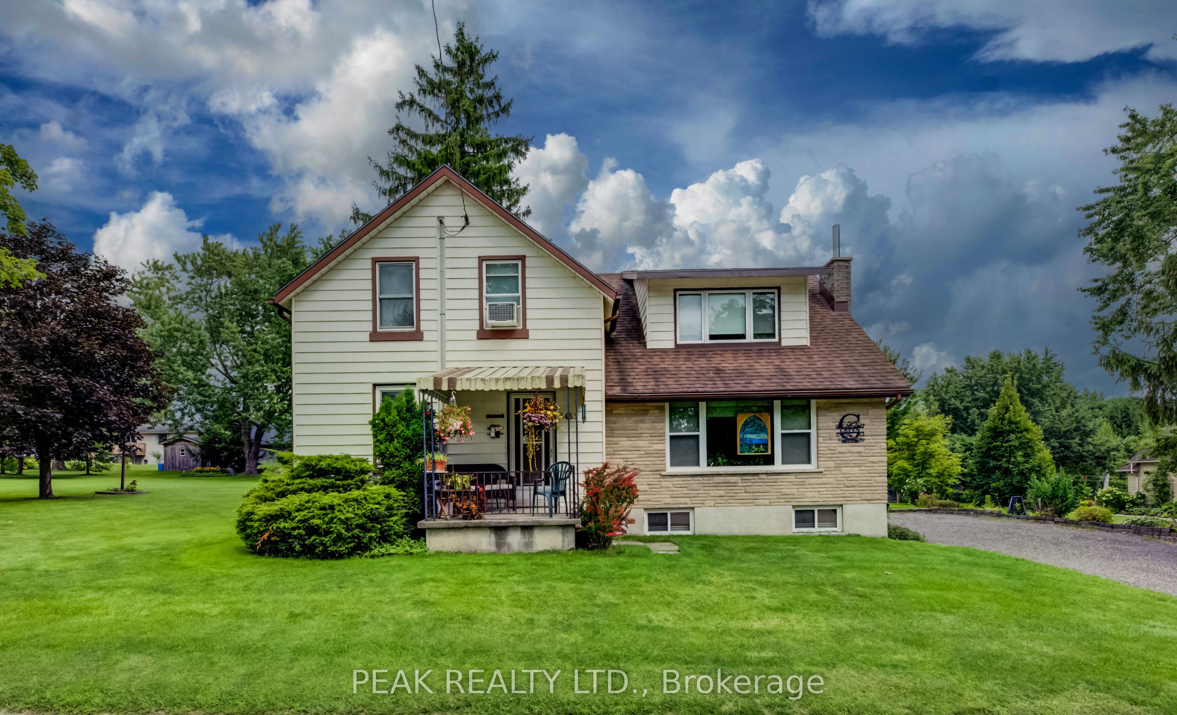 5465 King Street, Perth East, ON N0B 2T0