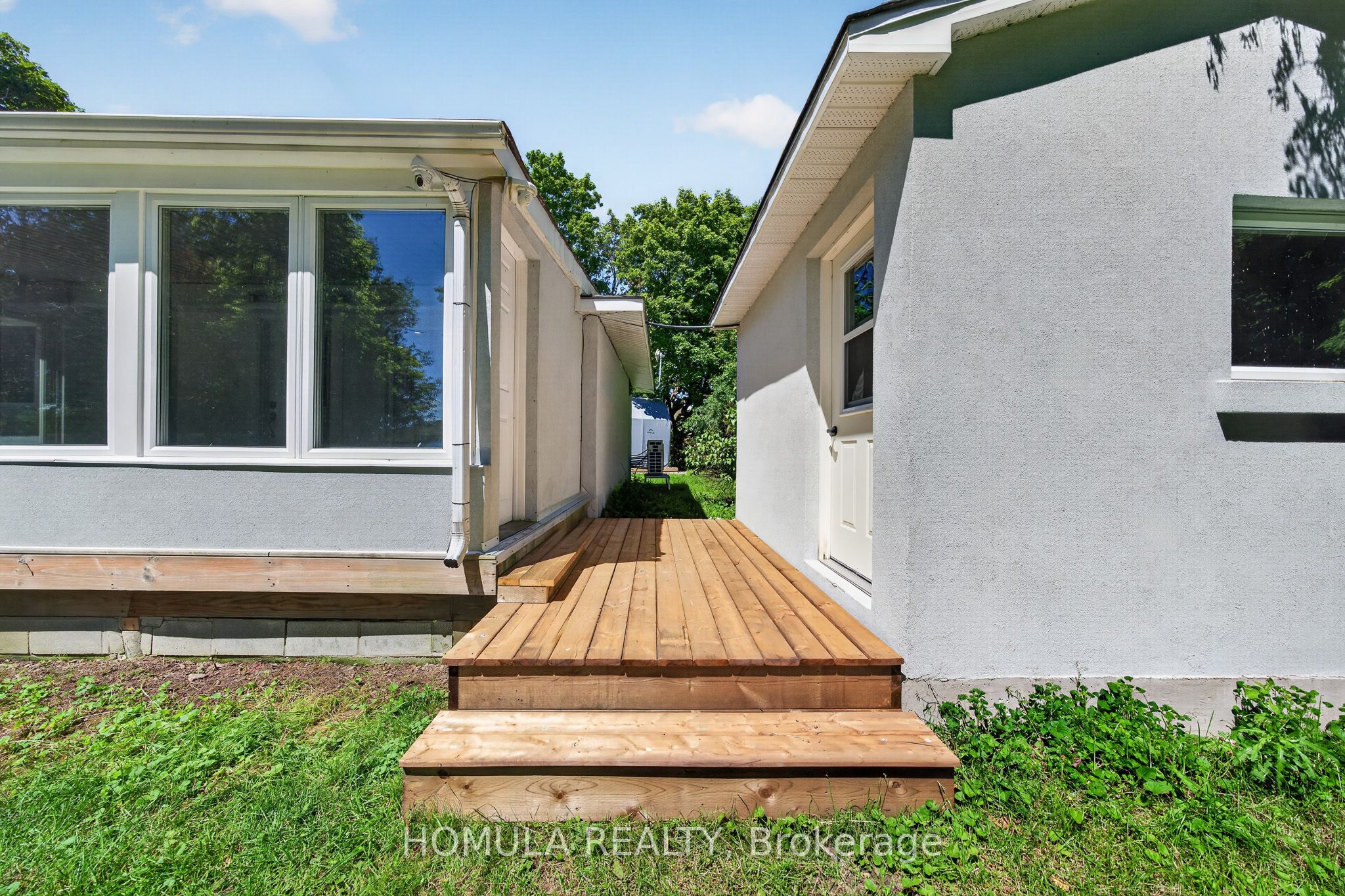 24 Riverside Drive, Kawartha Lakes, ON K9V 0H6 photo 5