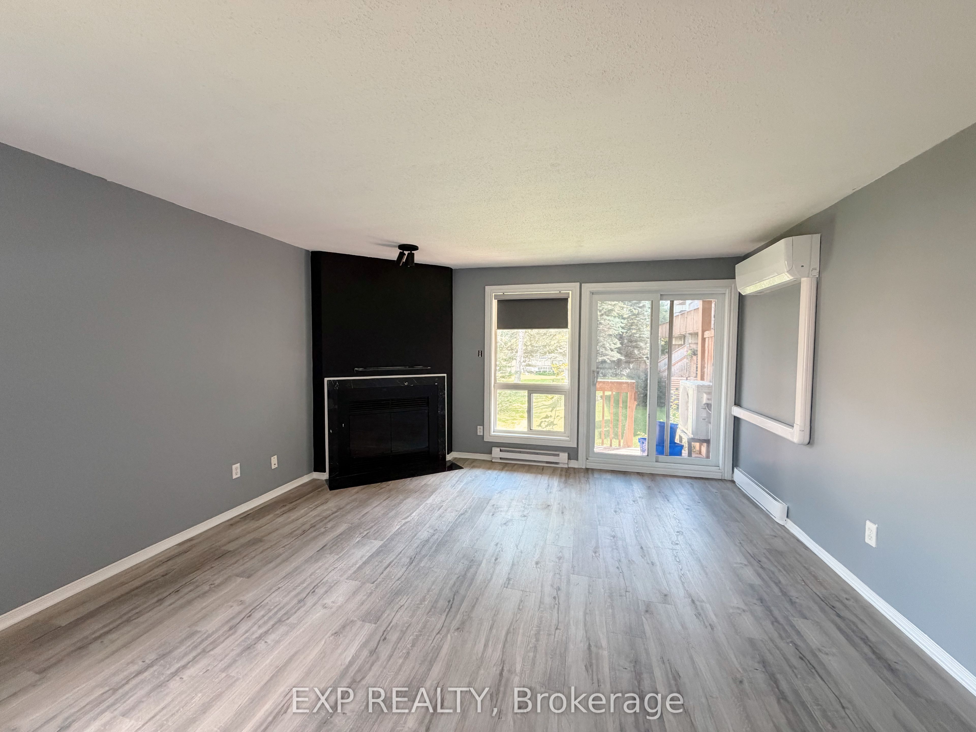 406 BRISTON Private, Hunt Club - South Keys and Area, ON K1G 5R3 photo 4