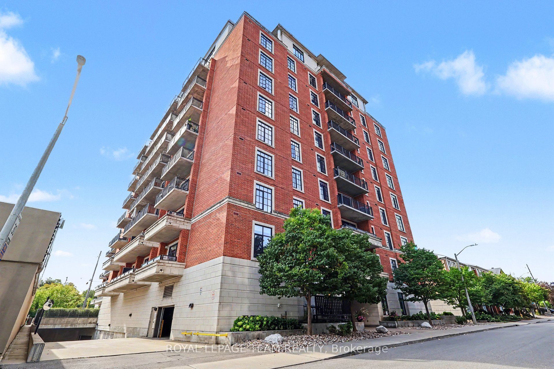330 Loretta Avenue S 405, Dows Lake - Civic Hospital and Area, ON K1S 4E8
