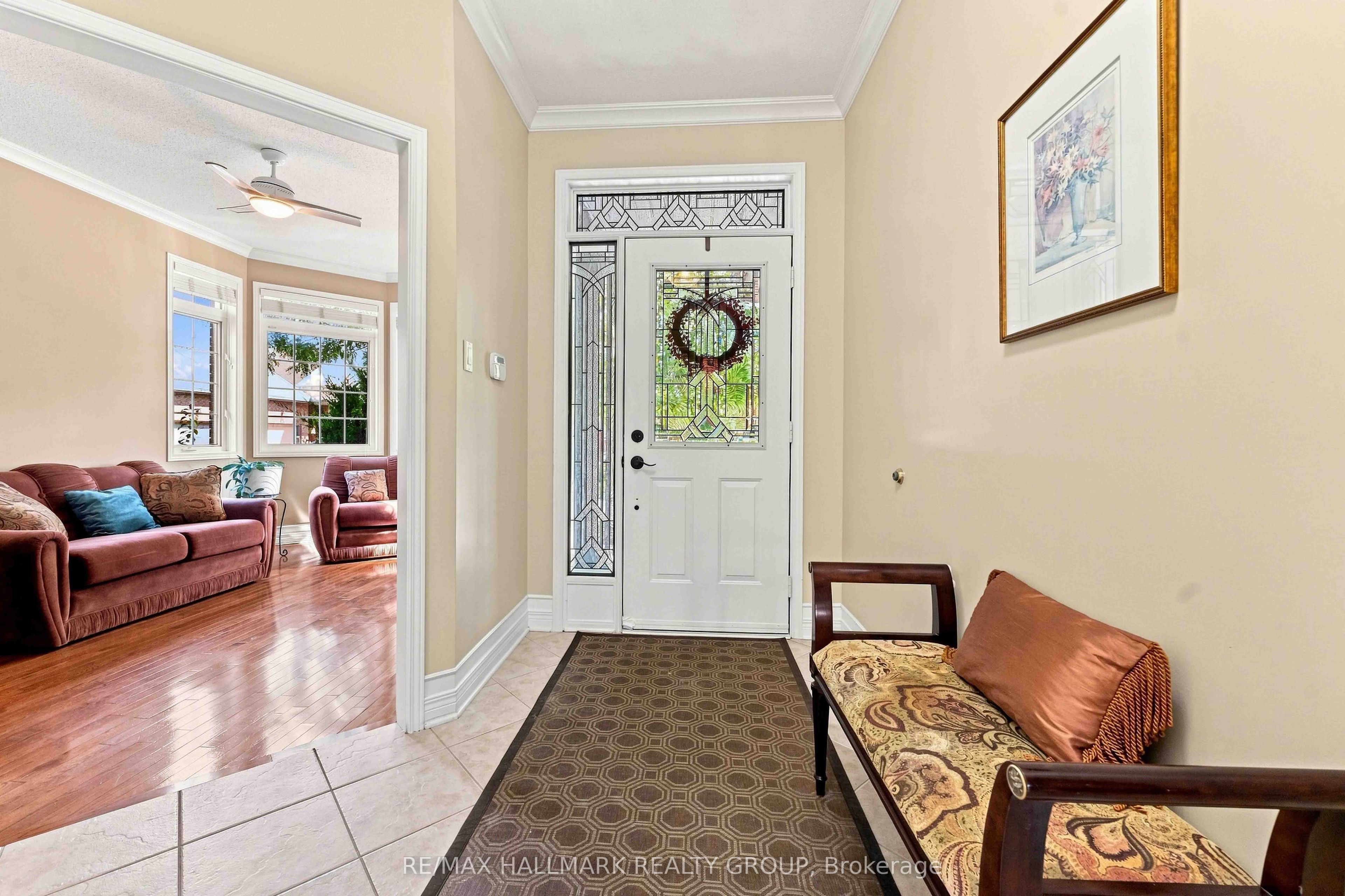 121 Bartlett Private, Hunt Club - Windsor Park Village and Area, ON K1V 2A9 photo 3