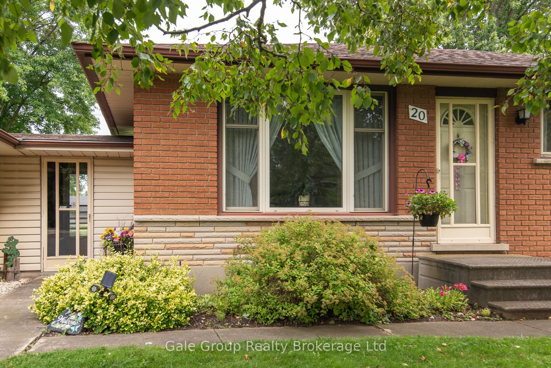 20 GEORGE Street E, East Zorra-Tavistock, ON N0J 1M0 photo 2